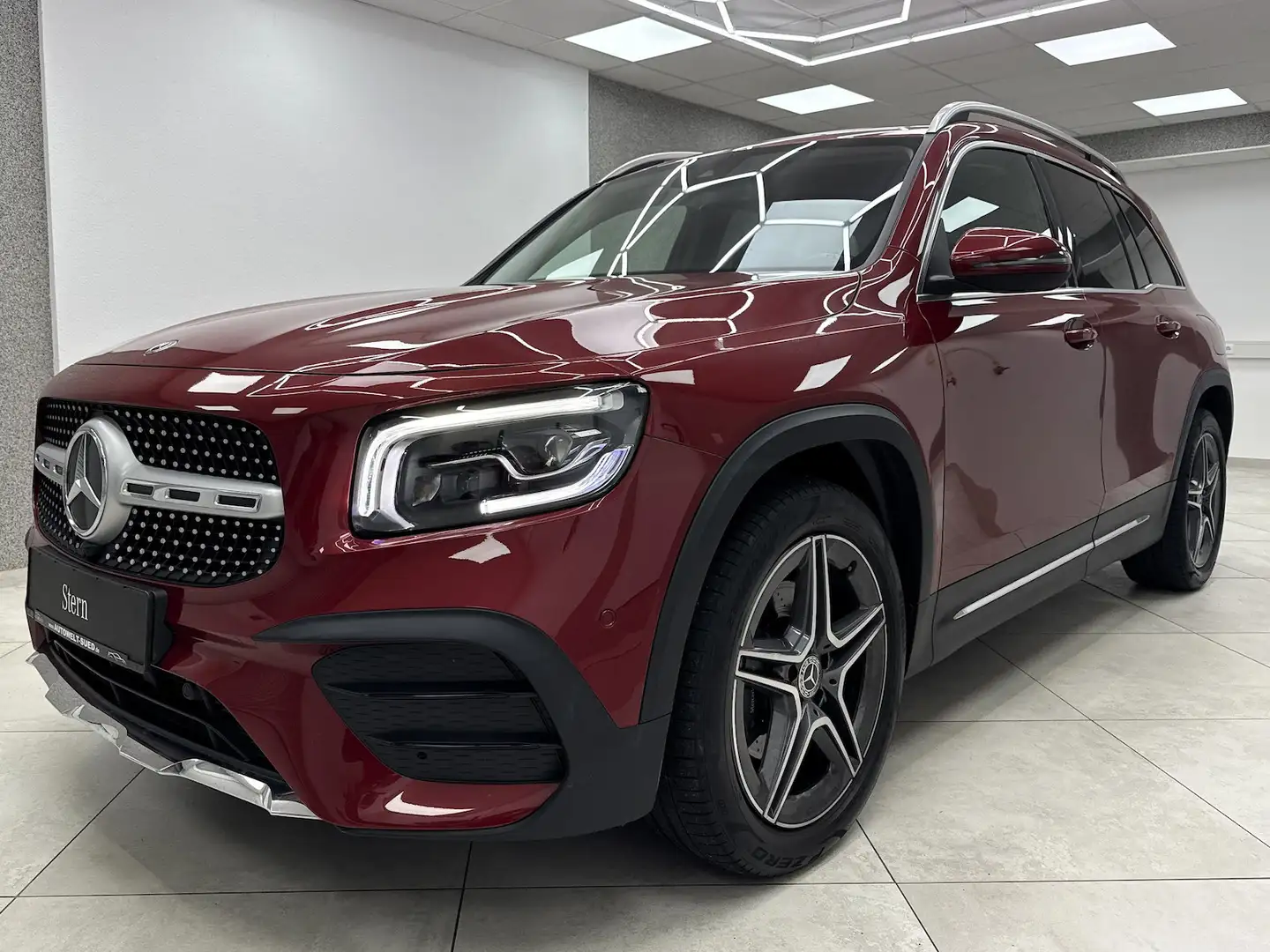 Mercedes-Benz GLB 200 d 4M AMG Sport 2xSpur Beam AHK Rcam Navi Rouge - 2