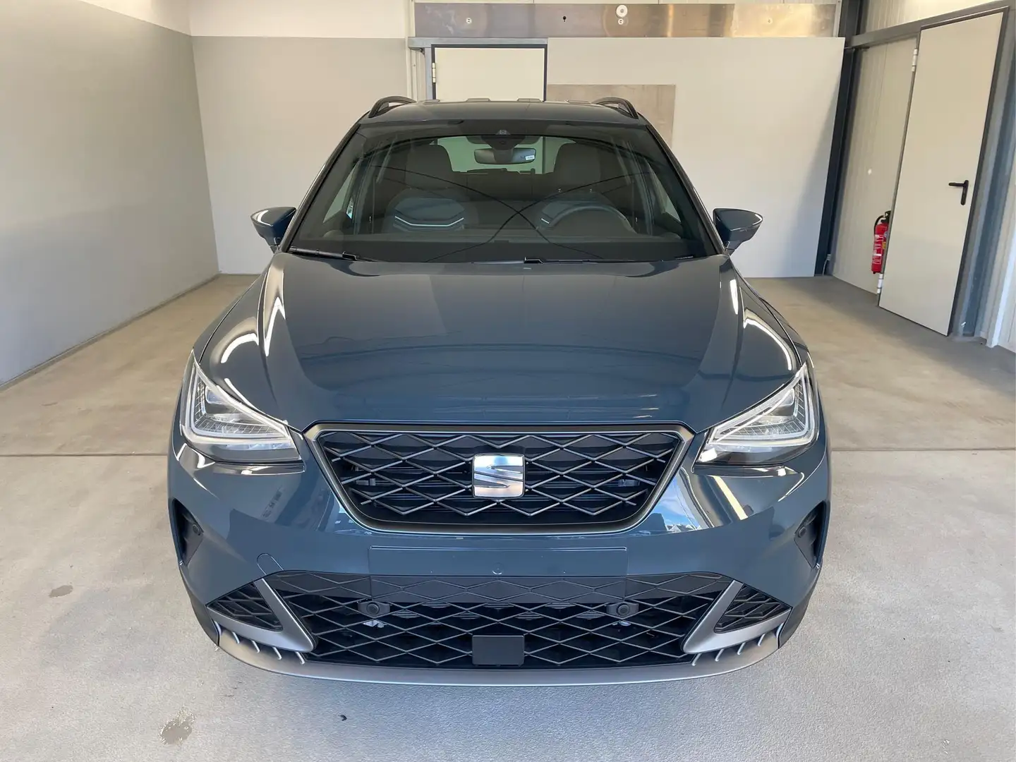 SEAT Arona FR 115PS DSG AHK+Kamera+ACC+VollLED+Sitzheizung... Blauw - 2