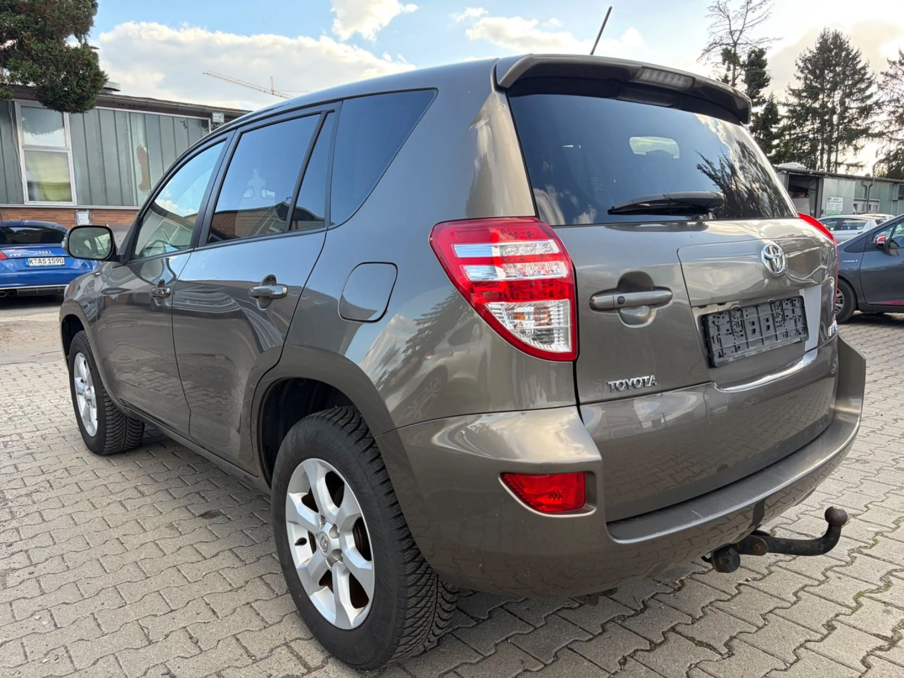 Toyota RAV 4 2,0-l-Valvematic 4x4 Multidrive S LEDER/NA — photo 13