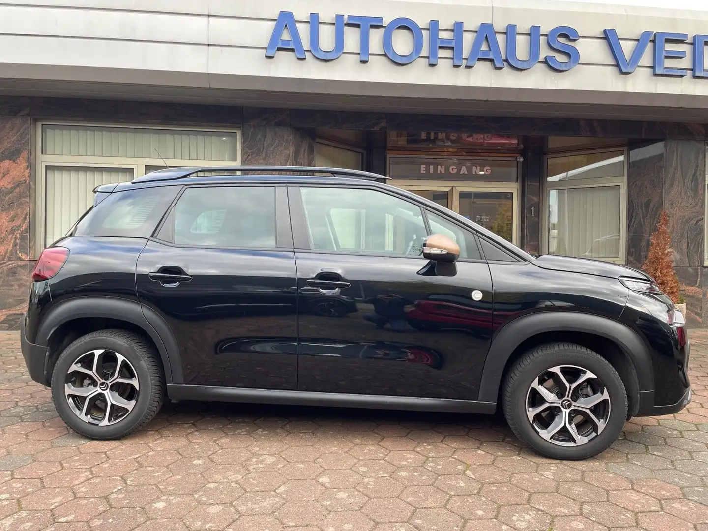 Citroen C3 Aircross C-Series Carplay Ganzjahresreifen Schwarz - 1