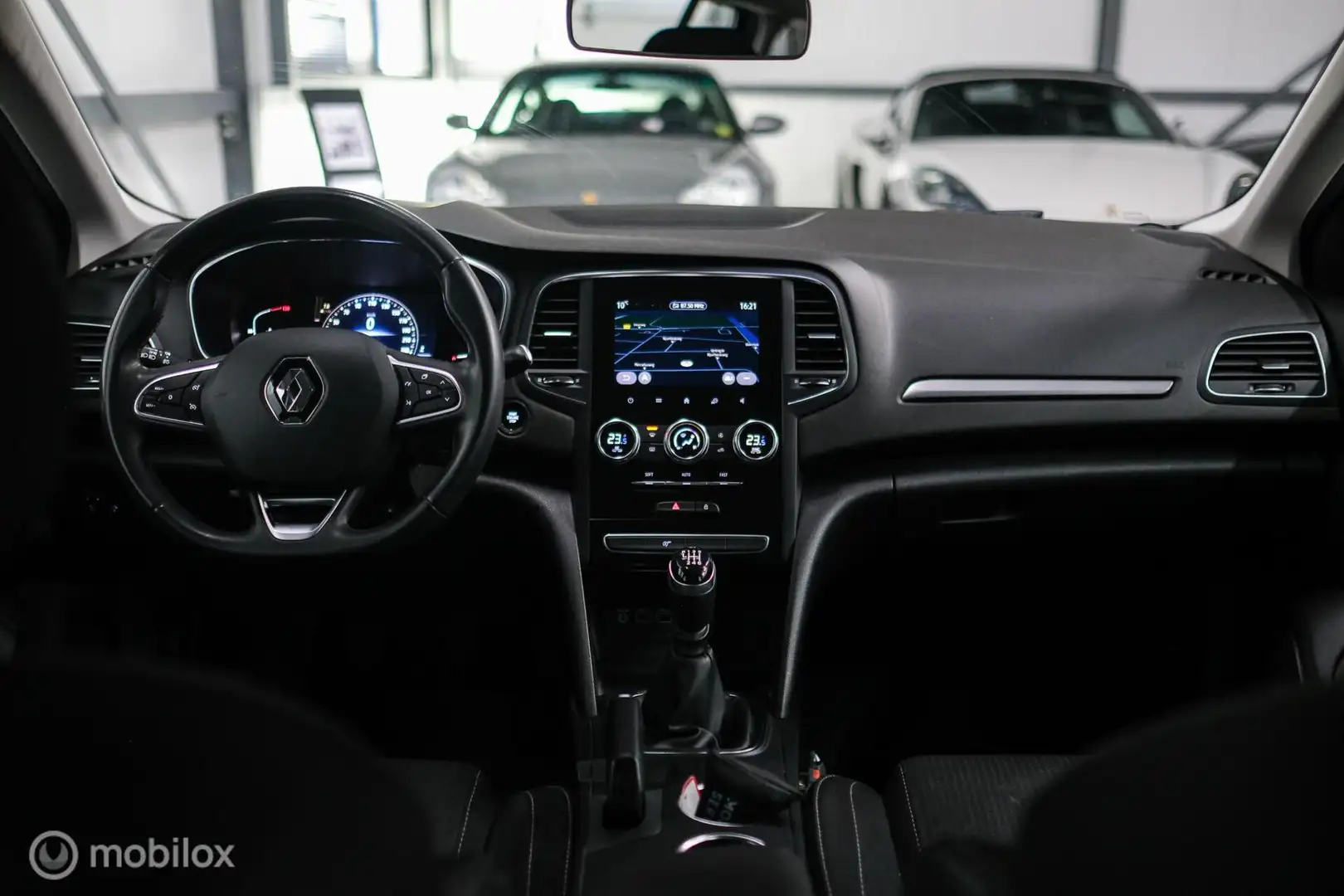 Renault Megane Estate 1.3 TCe Business Zen | Trekhaak | Camera | Noir - 2