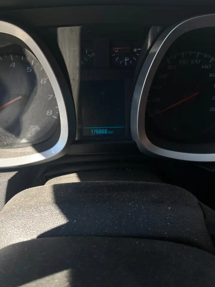 Chevrolet Equinox photo Chevrolet Equinox
