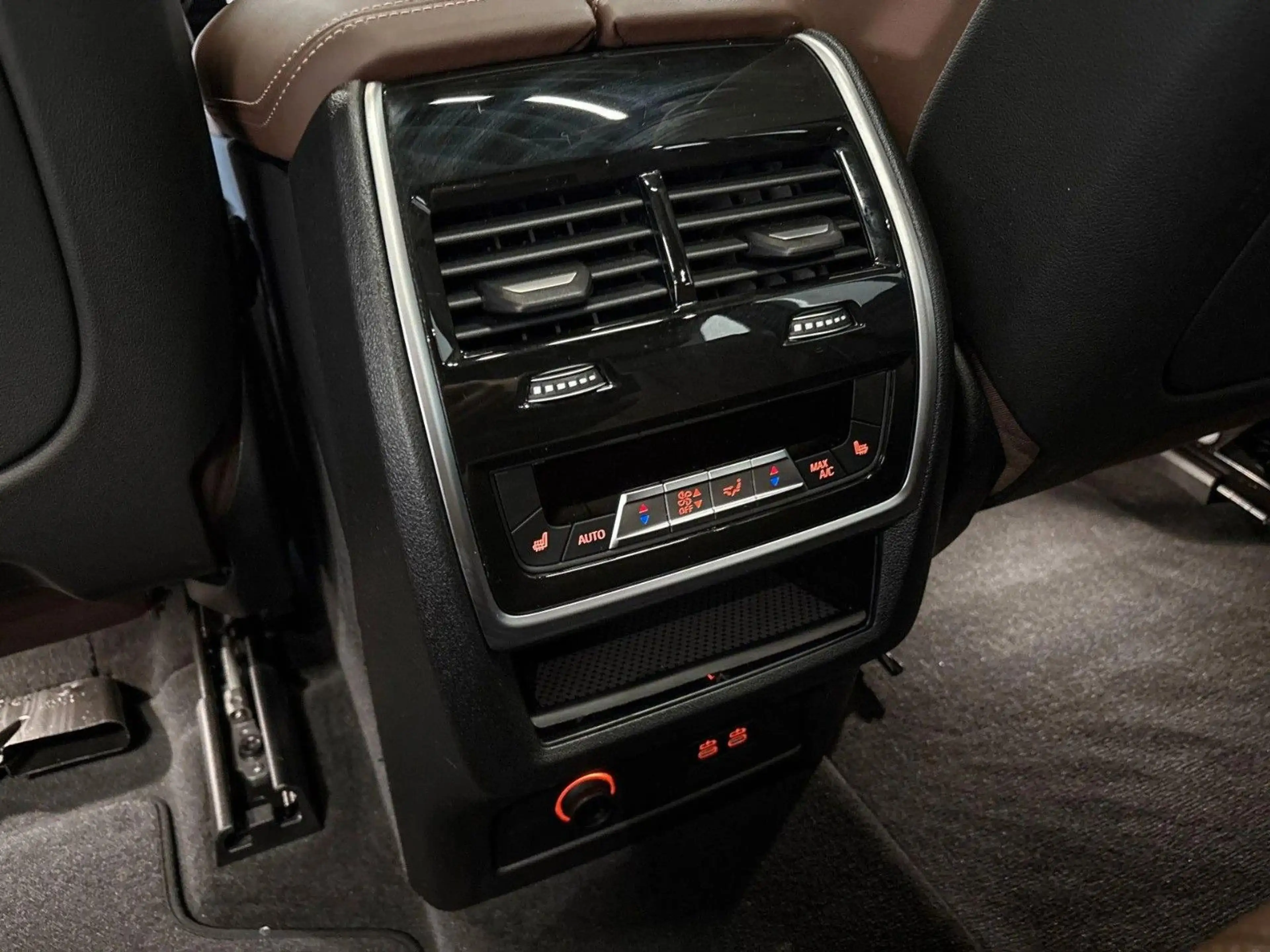 BMW X5 50e xDrive M Sport*AHK*Pano*Merino*22" — photo 19