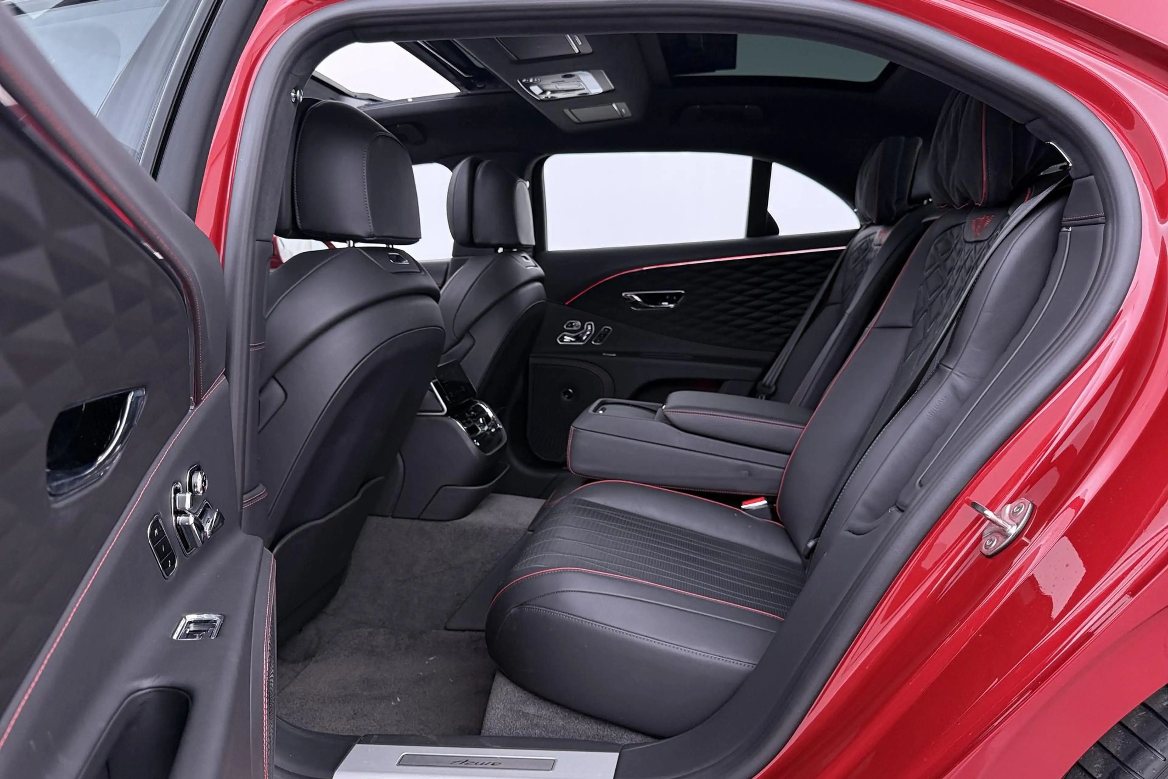 Bentley Flying Spur 2.9 V6 Hybrid Azure | Rotating Display | Black Pac — photo 12