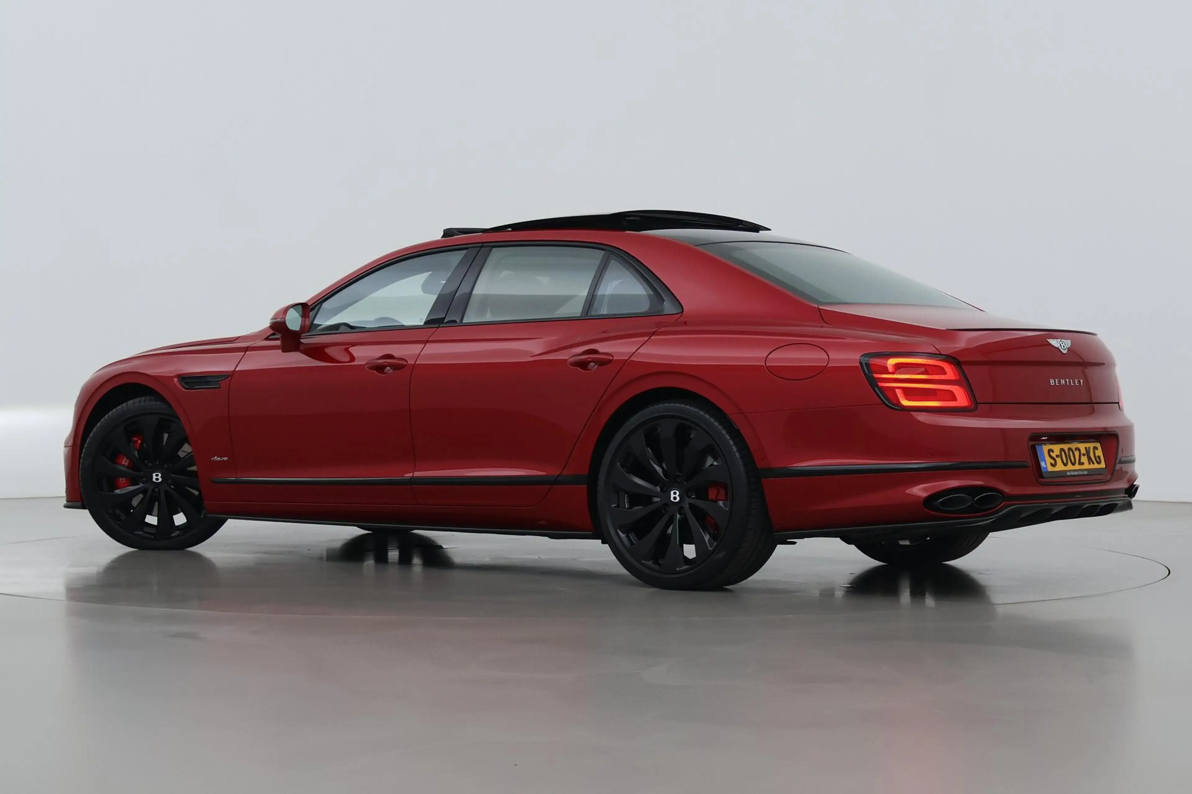 Bentley Flying Spur 2.9 V6 Hybrid Azure | Rotating Display | Black Pac — photo 2