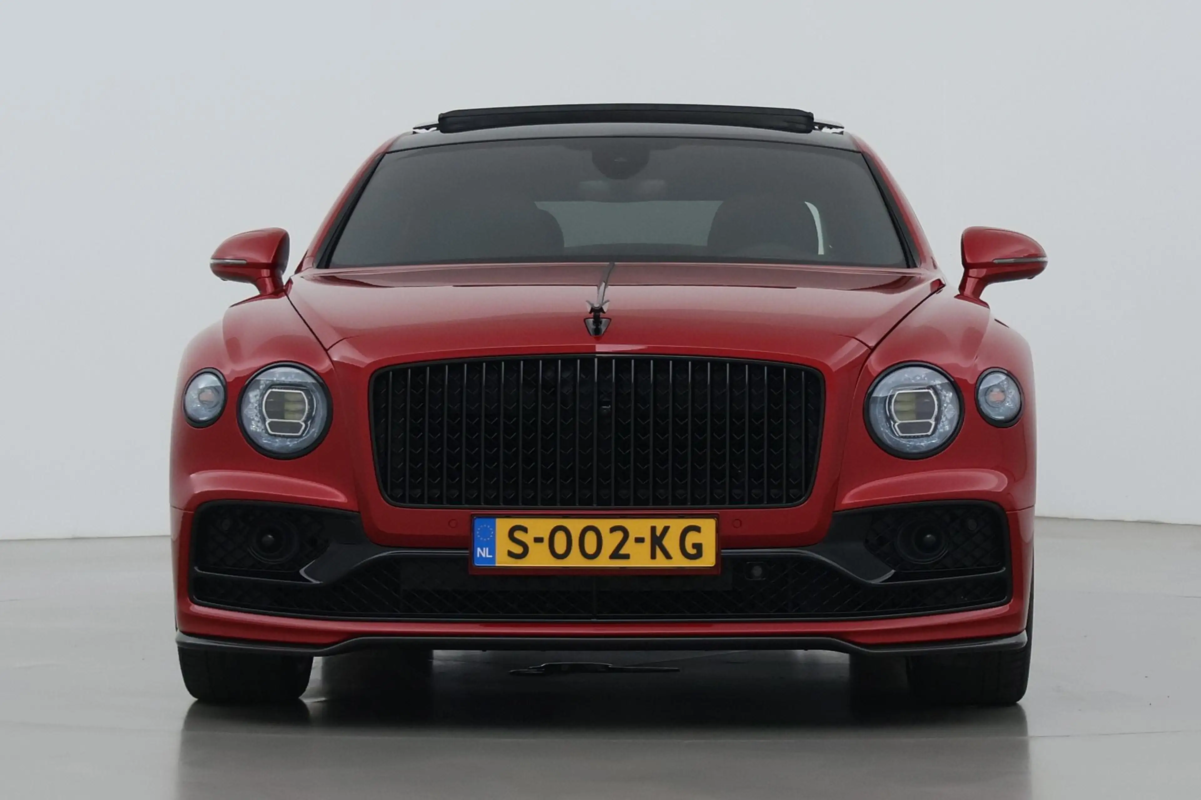 Bentley Flying Spur 2.9 V6 Hybrid Azure | Rotating Display | Black Pac — photo 16