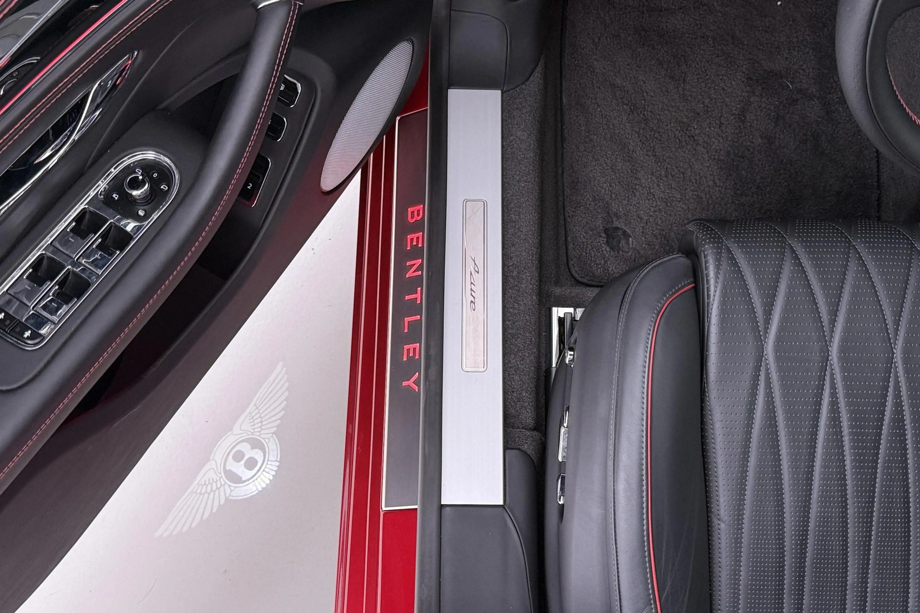 Bentley Flying Spur 2.9 V6 Hybrid Azure | Rotating Display | Black Pac — photo 44