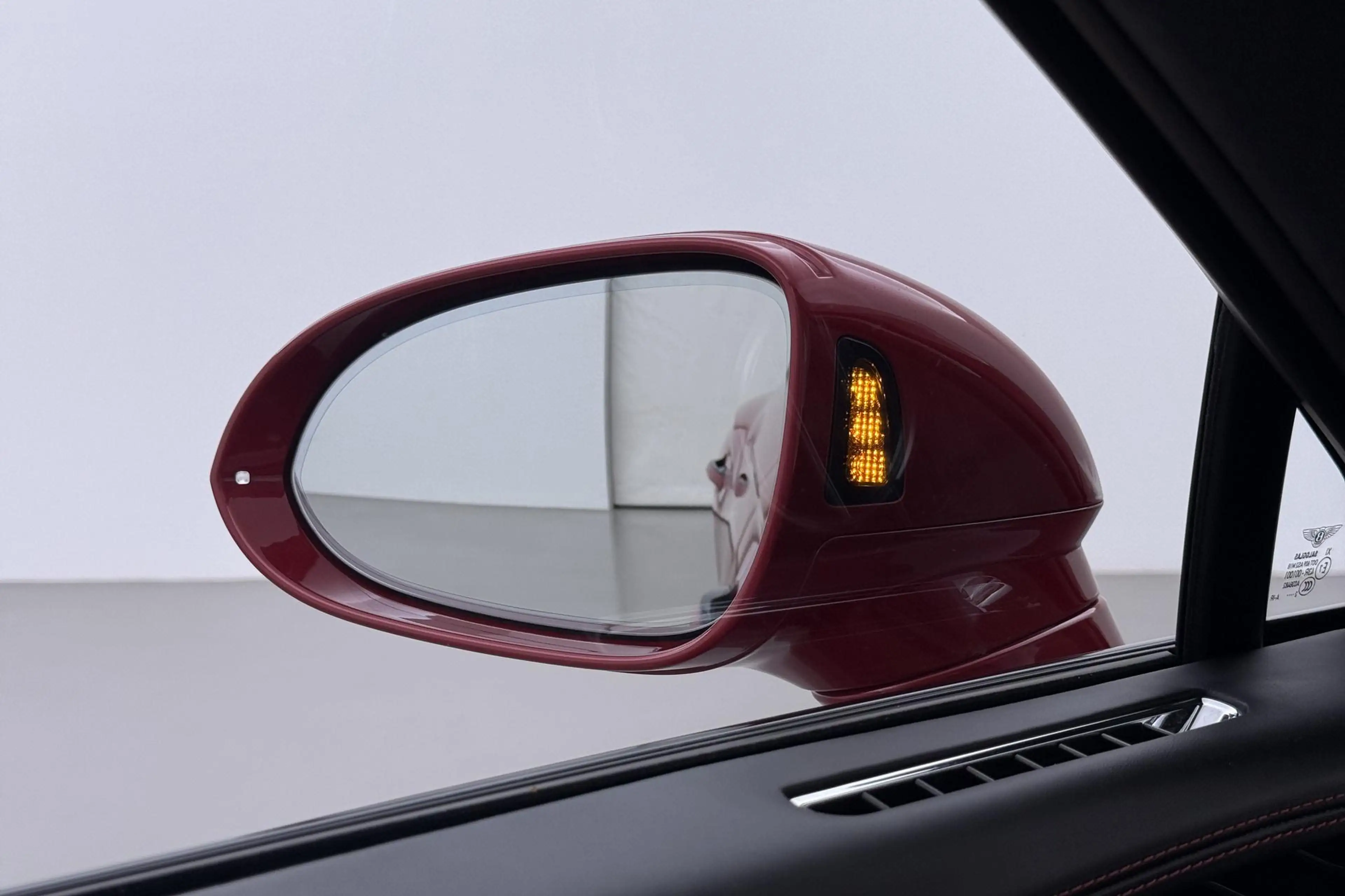 Bentley Flying Spur 2.9 V6 Hybrid Azure | Rotating Display | Black Pac — photo 41