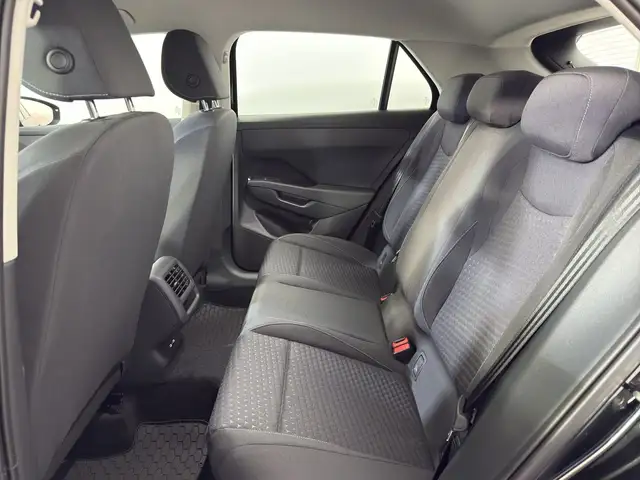 Volkswagen T-Roc view 15