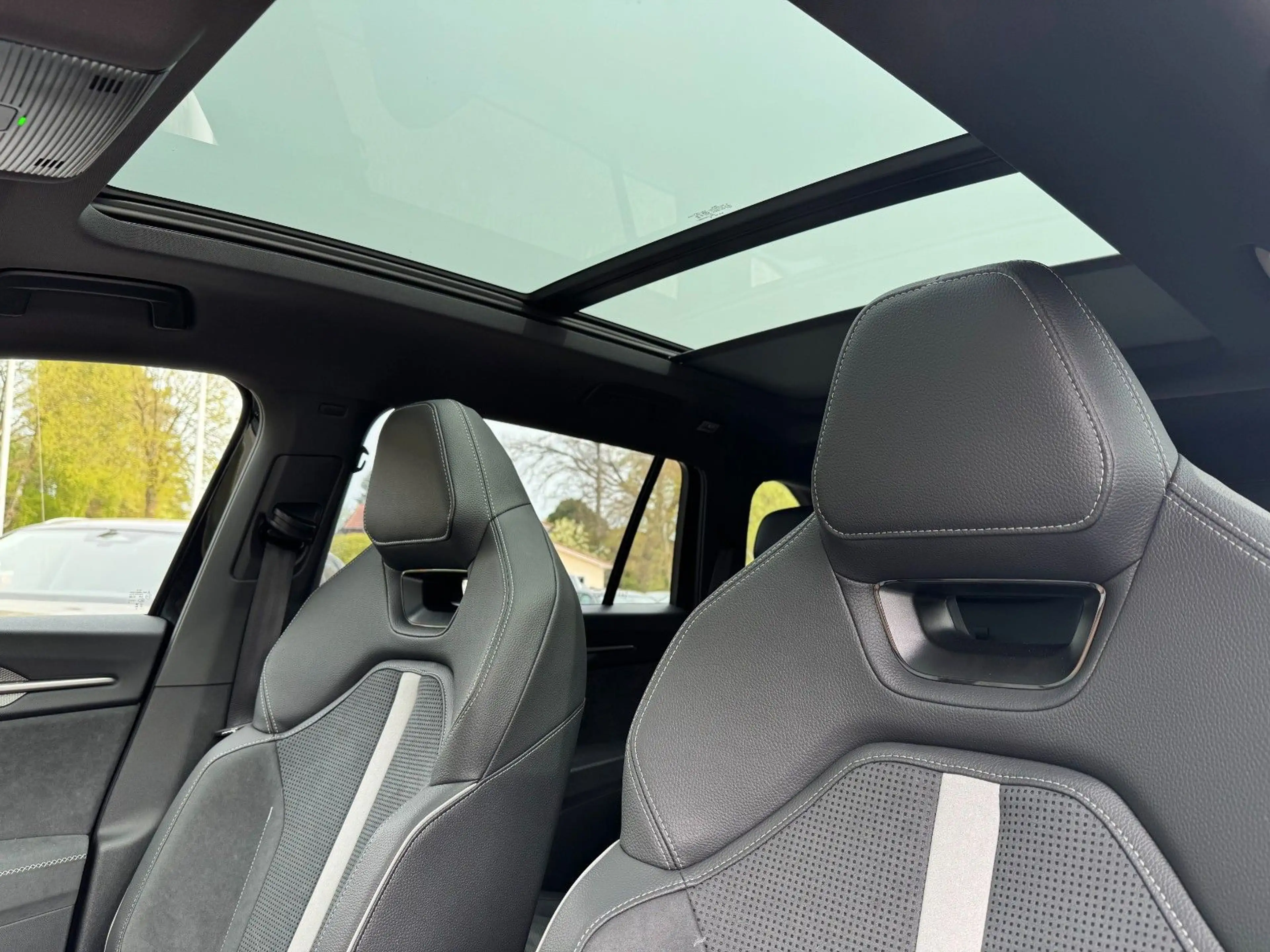 Skoda Kodiaq 1.5 TSI Sportline AHK*Pano*Matrix*7-Sitze — photo 12
