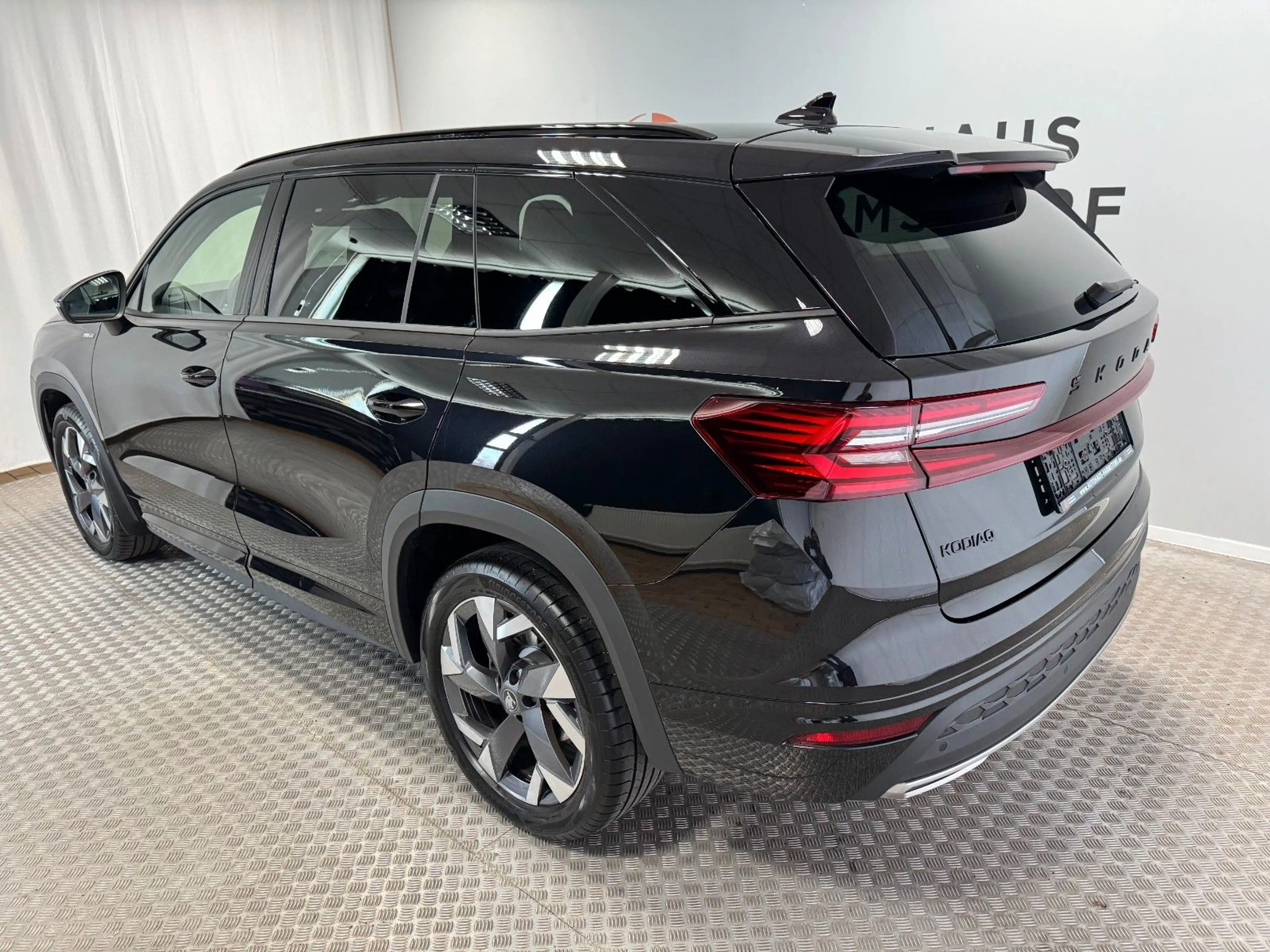 Skoda Kodiaq 1.5 TSI Sportline AHK*Pano*Matrix*7-Sitze — photo 4