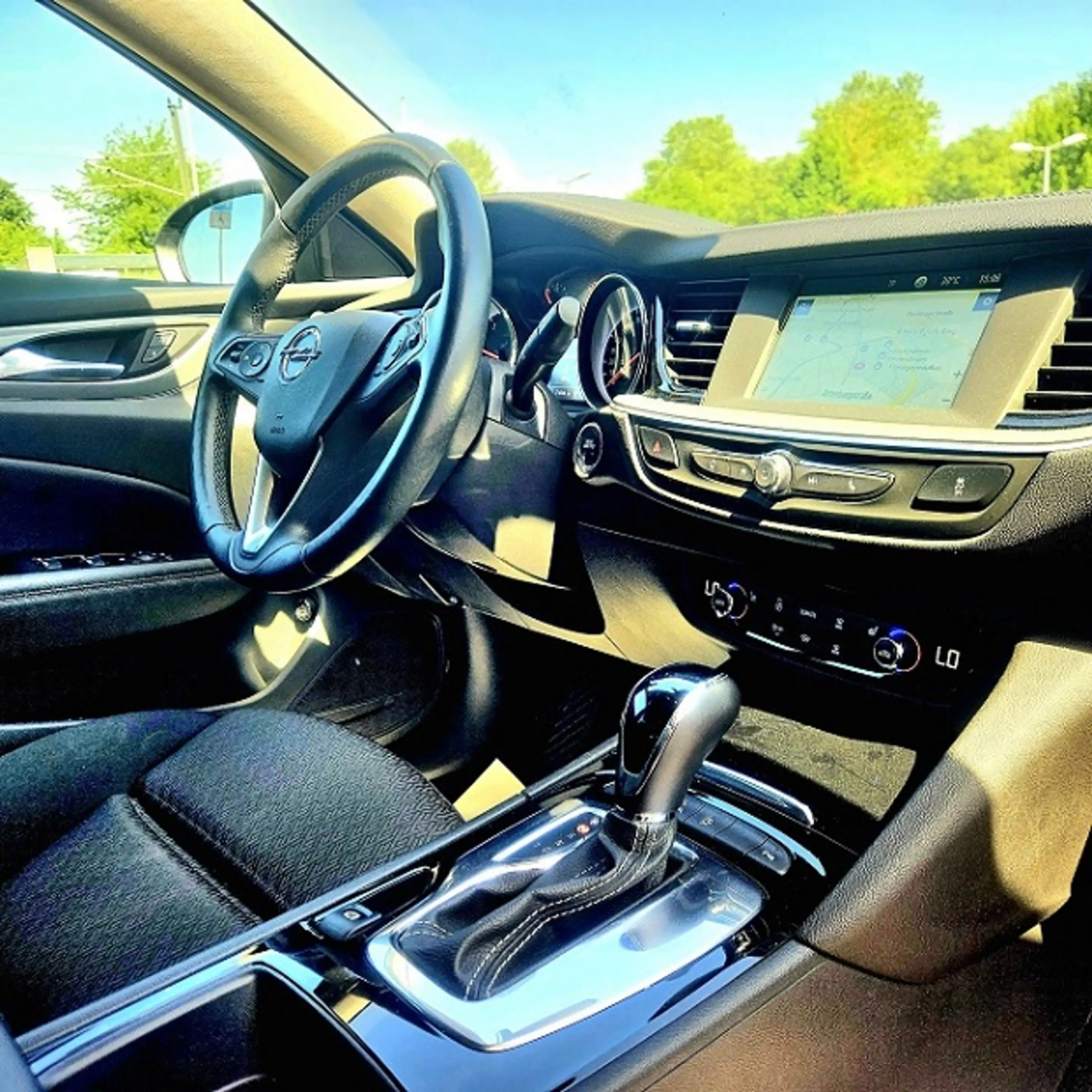 Opel Insignia Business Edition *Automatik*Navi*Allwetter* — photo 11