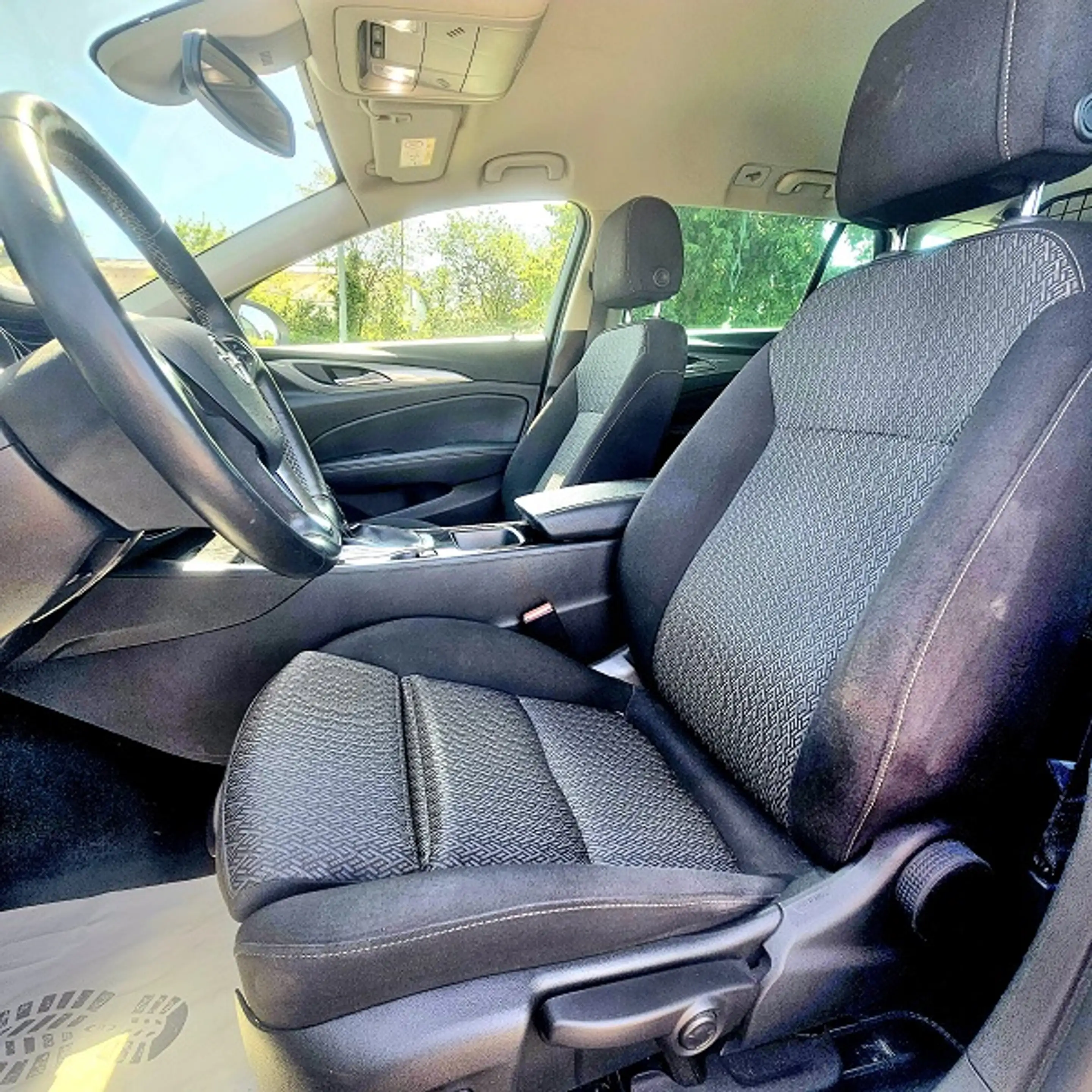Opel Insignia Business Edition *Automatik*Navi*Allwetter* — photo 9