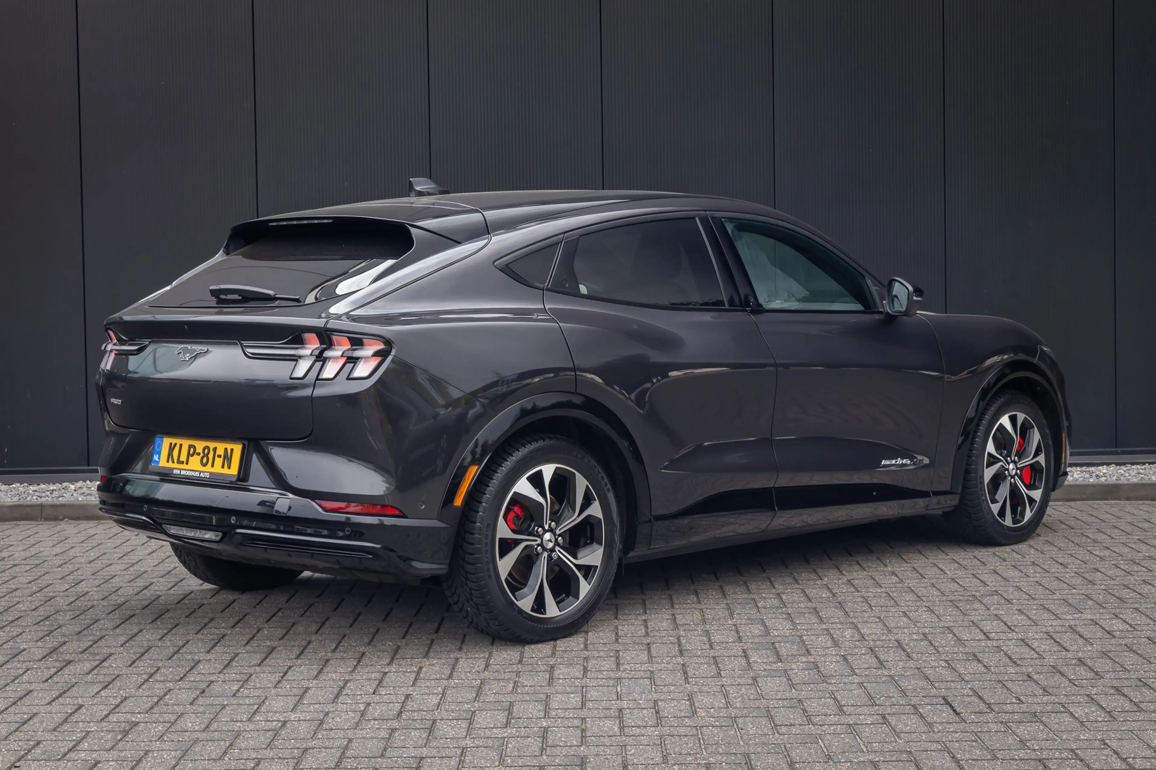 Ford Mustang Mach-E Extended First Edition AWD 98 kWh | Leder | Adapti — photo 2