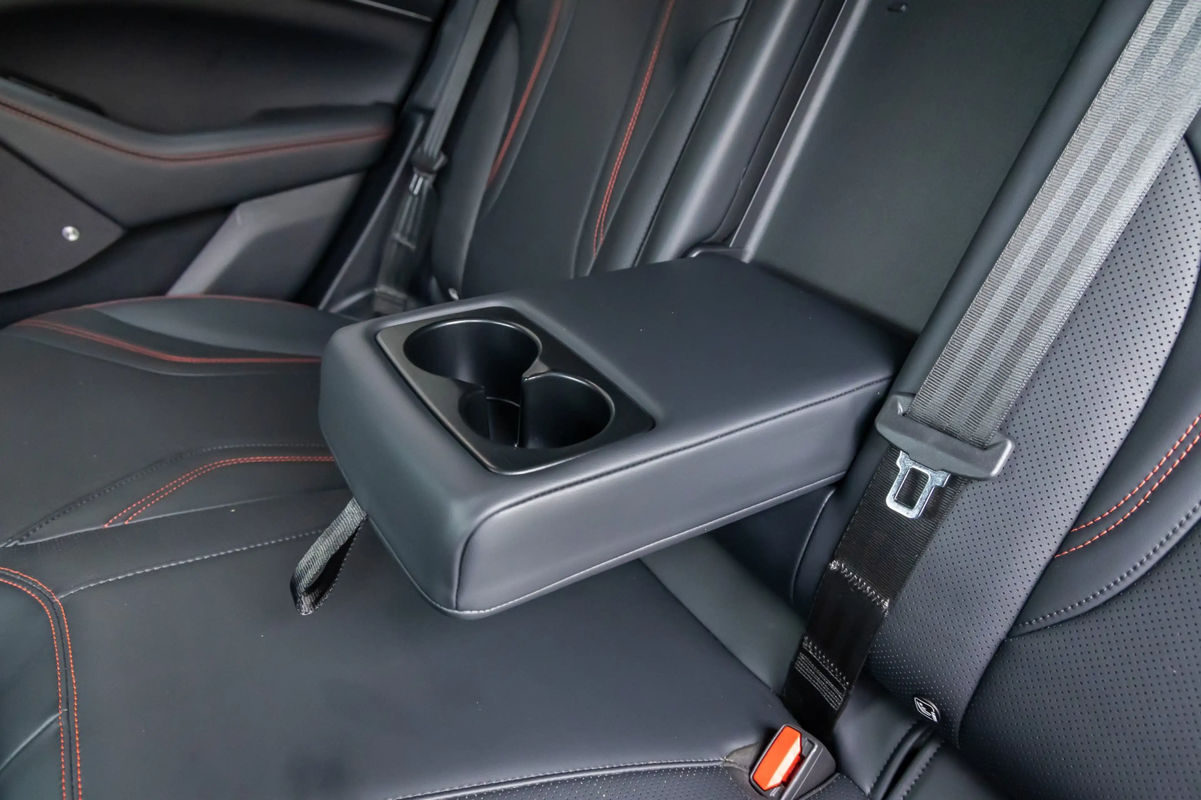 Ford Mustang Mach-E Extended First Edition AWD 98 kWh | Leder | Adapti — photo 8