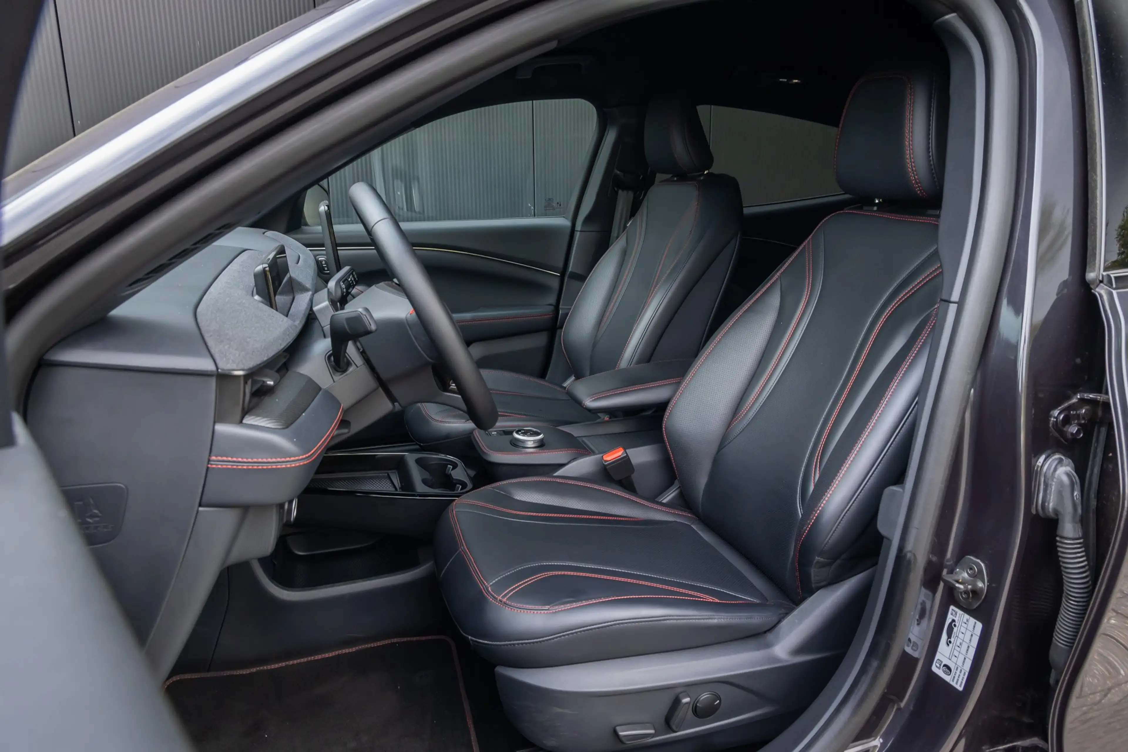 Ford Mustang Mach-E Extended First Edition AWD 98 kWh | Leder | Adapti — photo 6