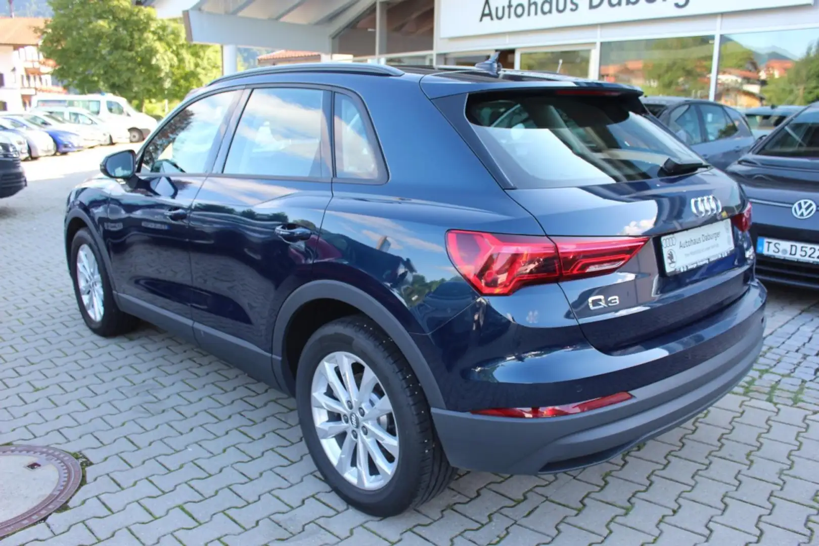Audi Q3 40 2.0 TFSI quattro AHK+LED+Virtual Cockpit Klima Blau - 2