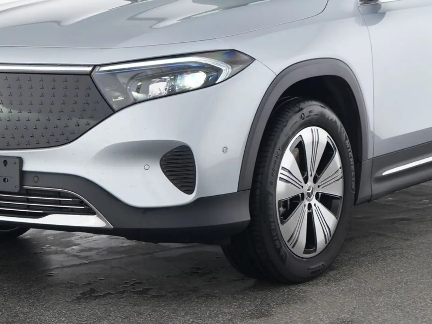 Mercedes-Benz EQB 250 PROG-ADV PANO WINTER VZA FLEX-LAD EASYP Argent - 2
