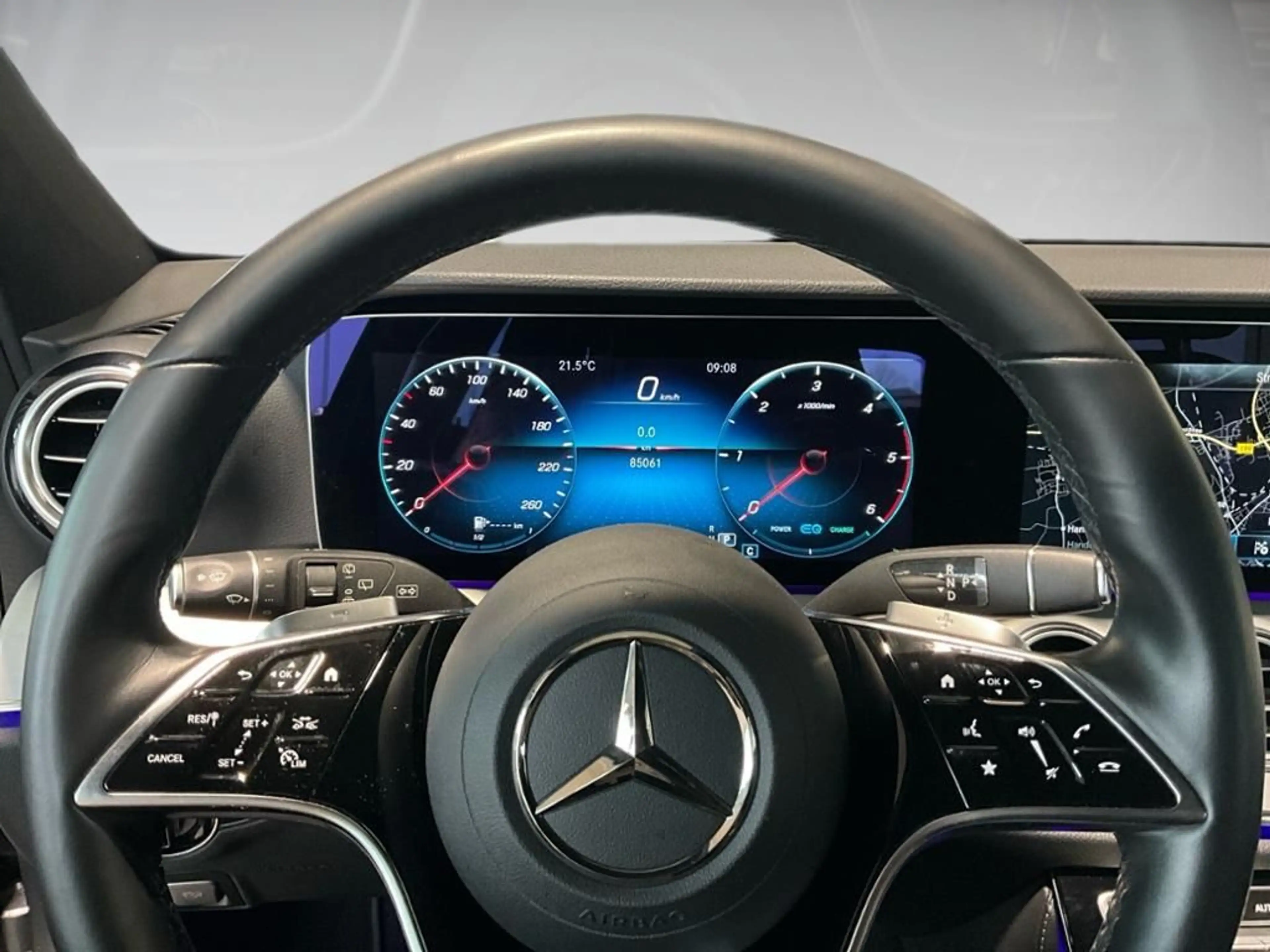 Mercedes-Benz E 300 d T 4MATIC Avantgarde ACC AUT Kam. KlimaA — photo 12