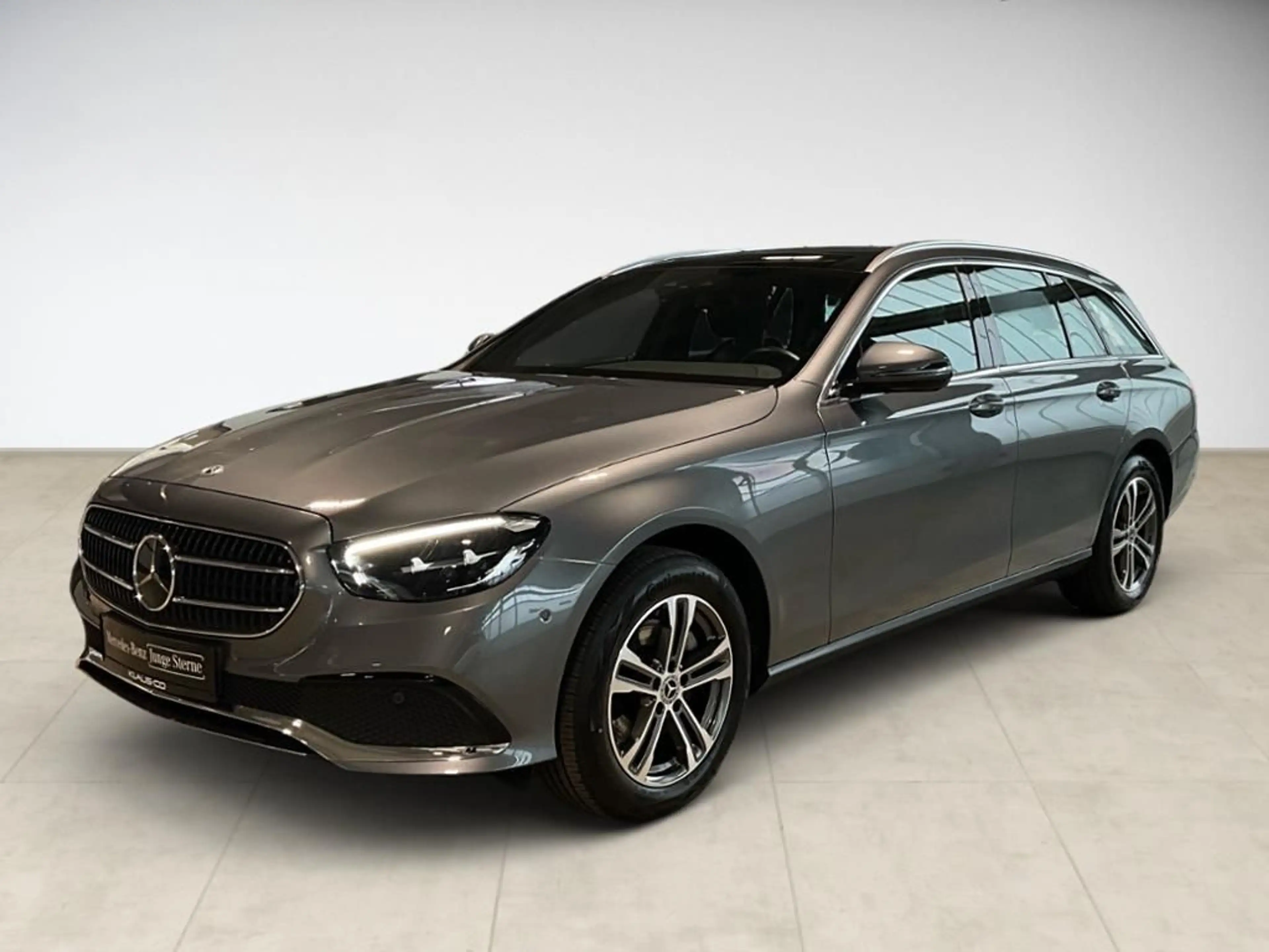 Mercedes-Benz E 300 d T 4MATIC Avantgarde ACC AUT Kam. KlimaA
