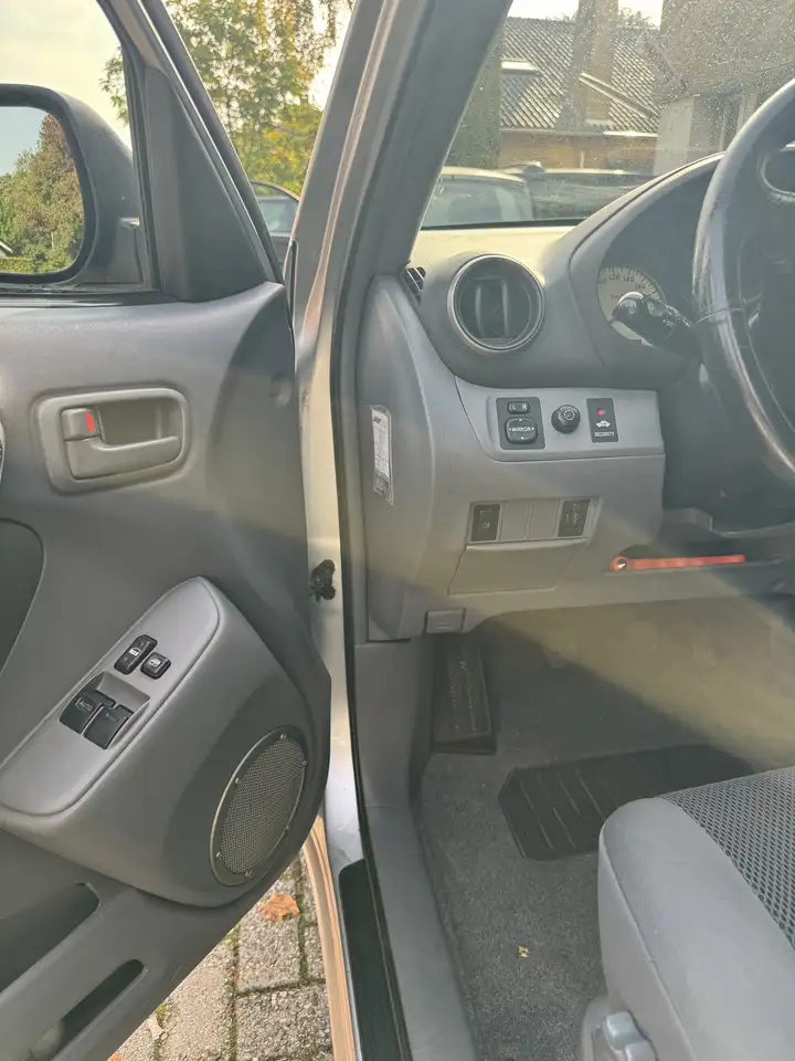 Toyota RAV4 2.0-16V VVT-i Sol, foto 8