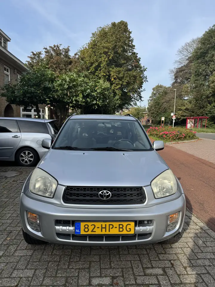 Toyota RAV4 2.0-16V VVT-i Sol, foto 6