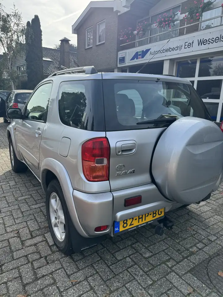 Toyota RAV4 2.0-16V VVT-i Sol, foto 4