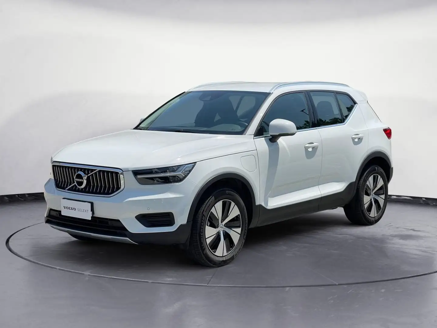 Volvo XC40 T4 Recharge Plug-in Hybrid Inscription Expression Blanc - 1