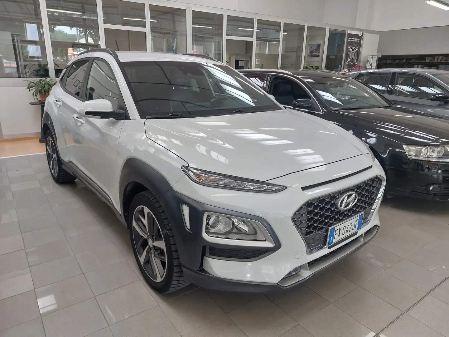 Hyundai KONA Kona 1.6 crdi Xpossible 2wd 136cv dct Weiß - 1