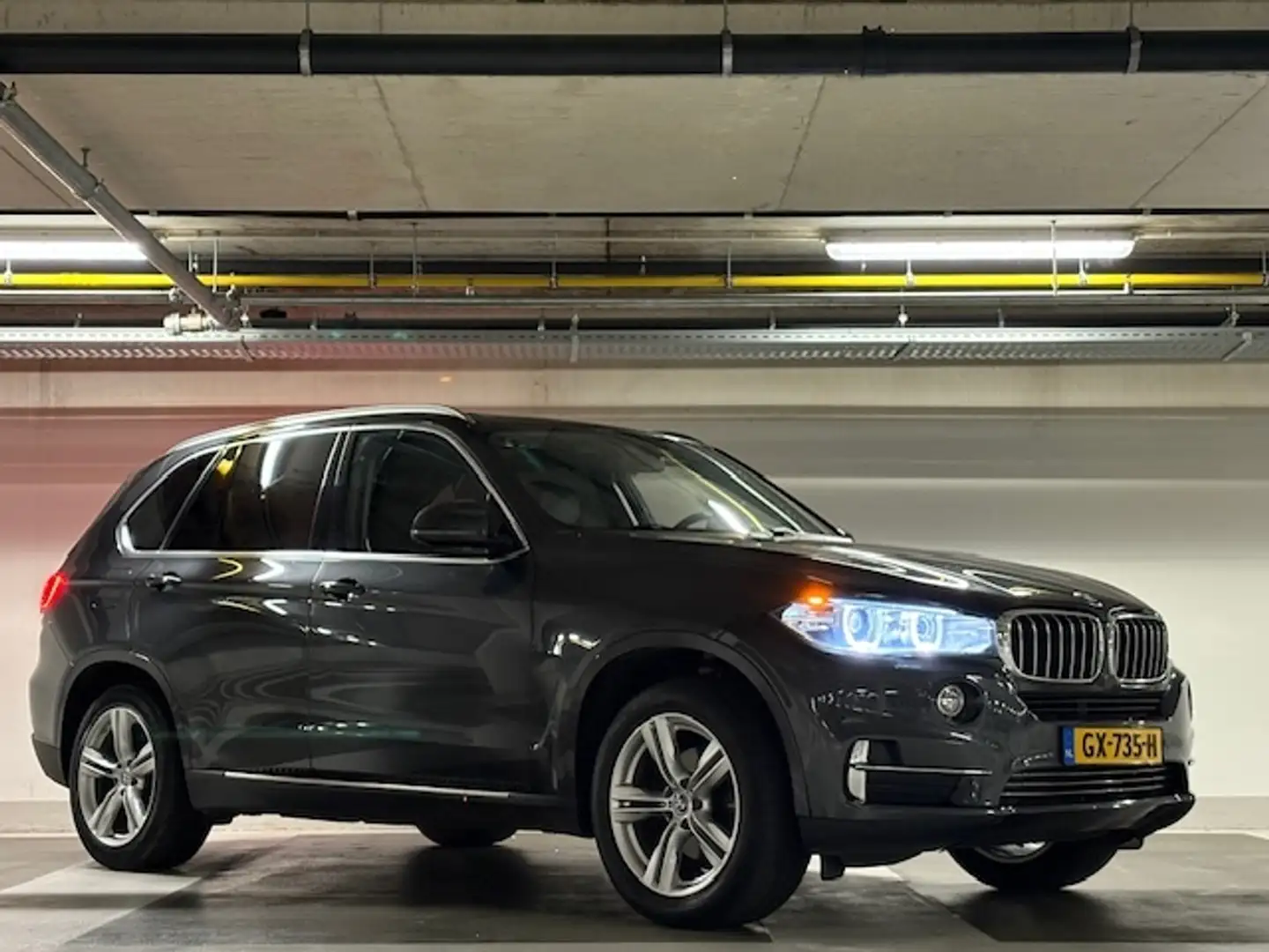 BMW X5 xDrive30d High - HUD - Pano - 360 camera - automaa Zwart - 2