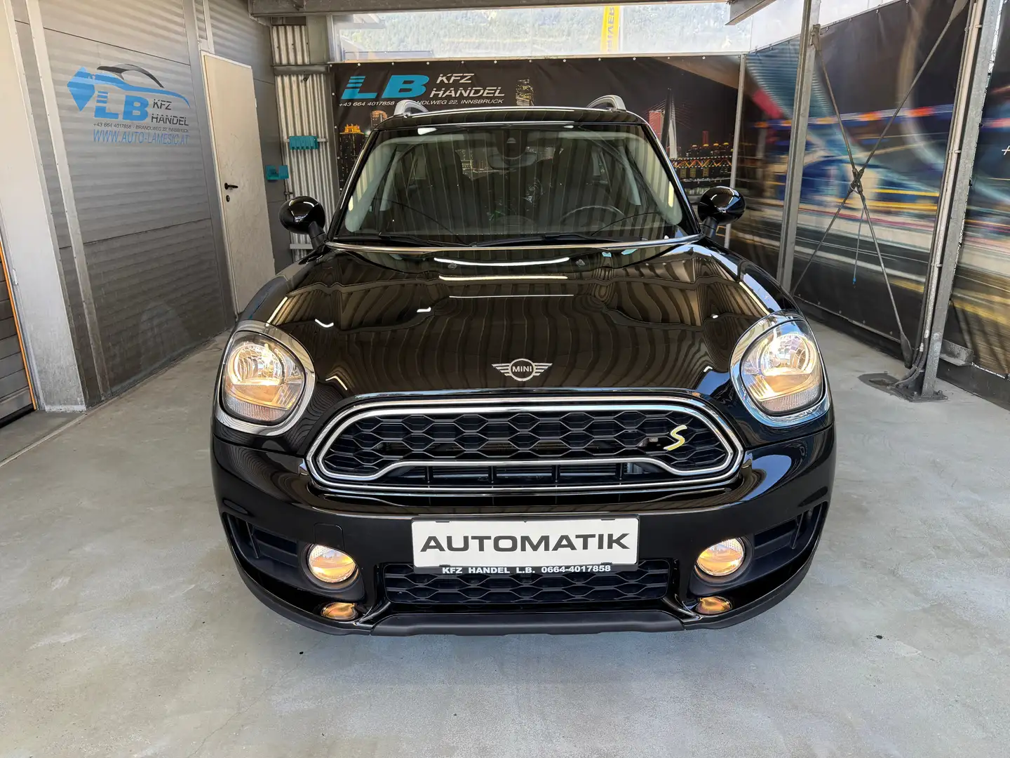 MINI Cooper SE Countryman Cooper SE All4 Schwarz - 2