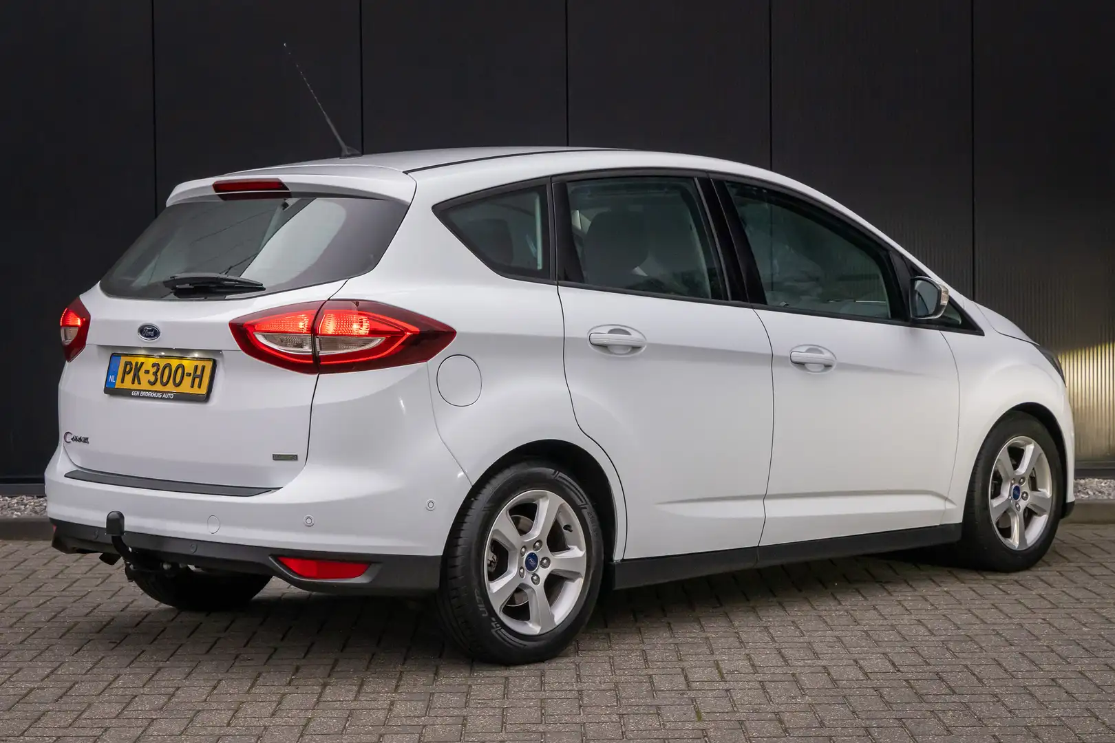 Ford C-Max 1.0 125 pk | 100 % dealer o.h. | trekhaak | Winter Bianco - 2