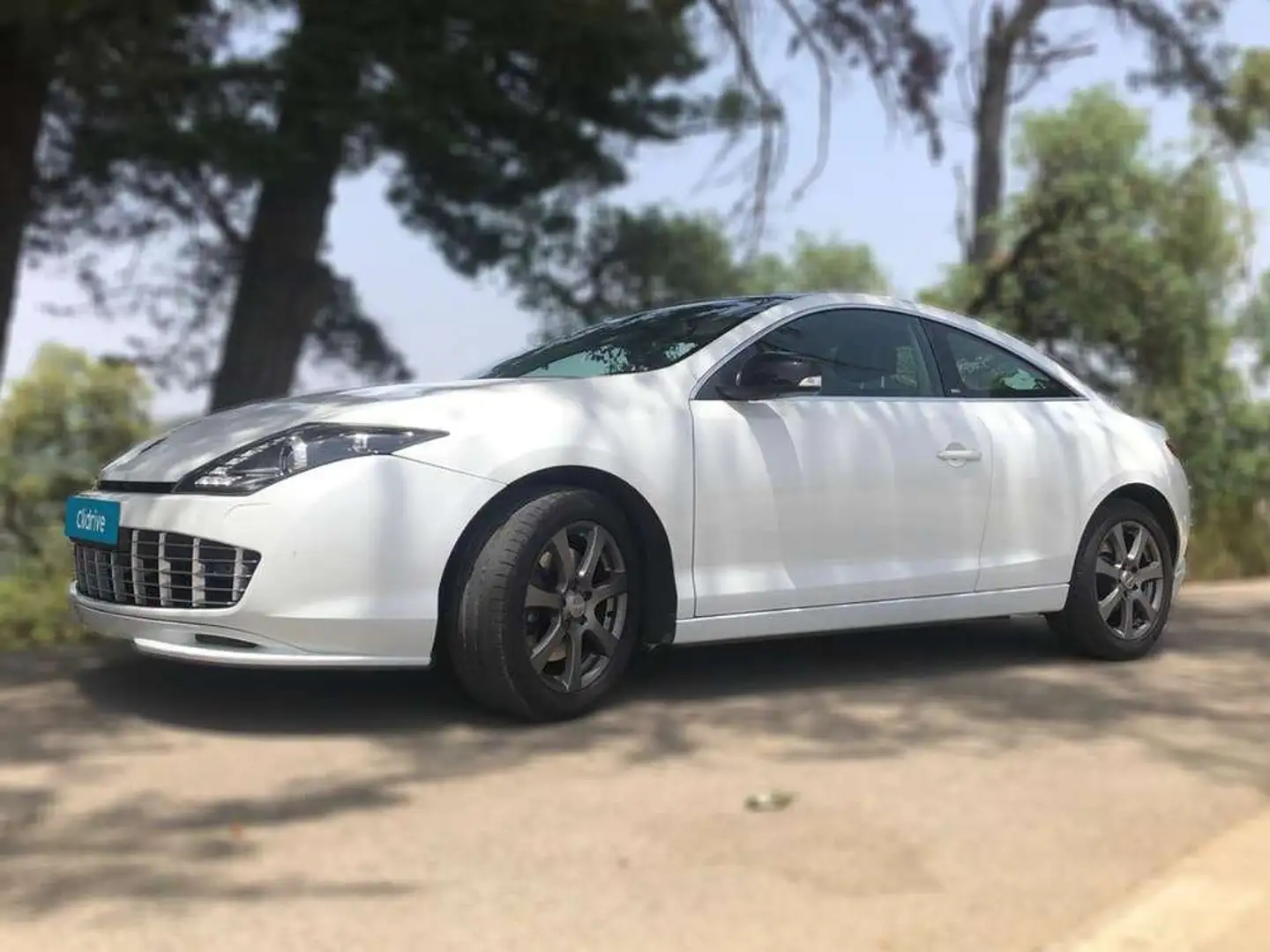 Renault Laguna Coupé GT 4Control V6 dCi 240 Auto Blanco - 2