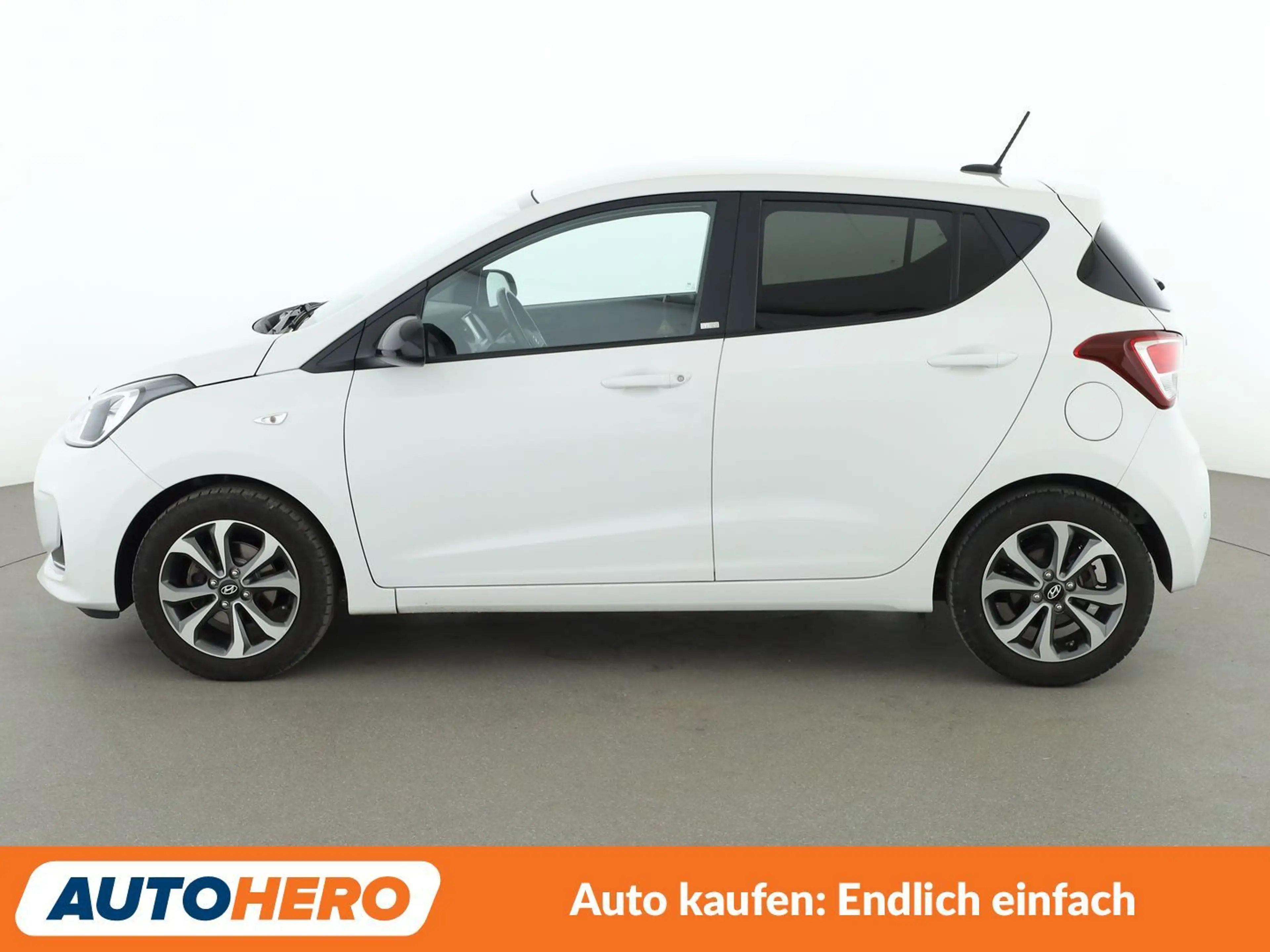Hyundai i10 1.2 YES! Plus Aut.*PDC*SHZ*ALU*KLIMA* — photo 3