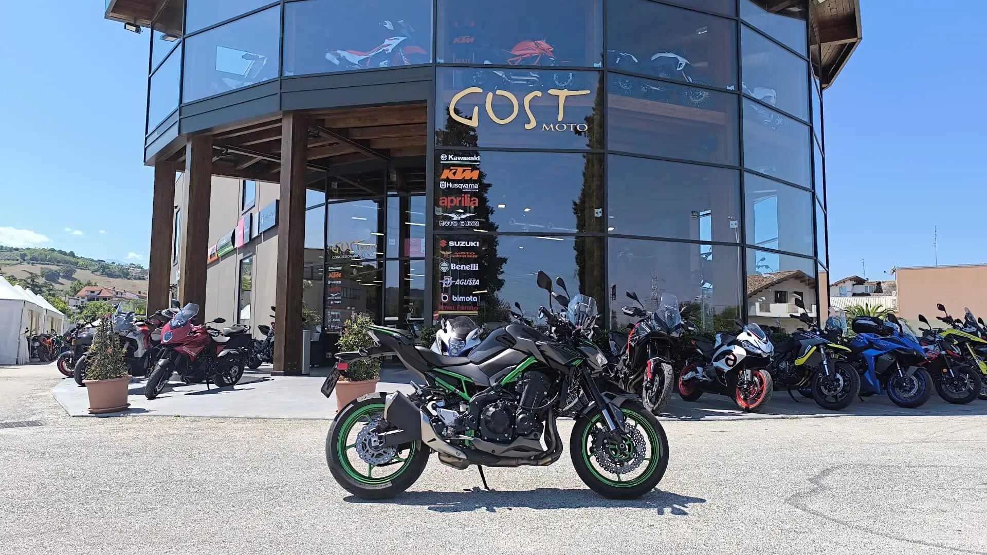 Kawasaki Z 900 FK16056 - 1