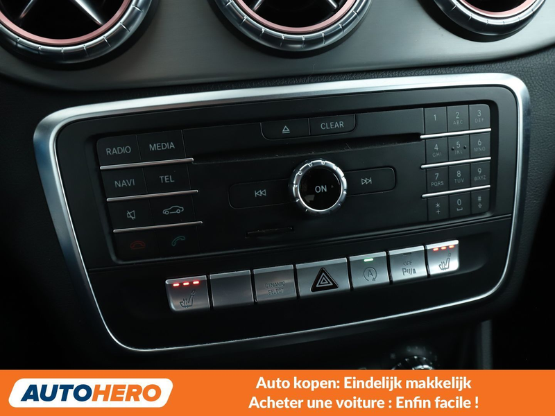 Mercedes-Benz CLA 180 CLA 180 AMG Line — photo 13