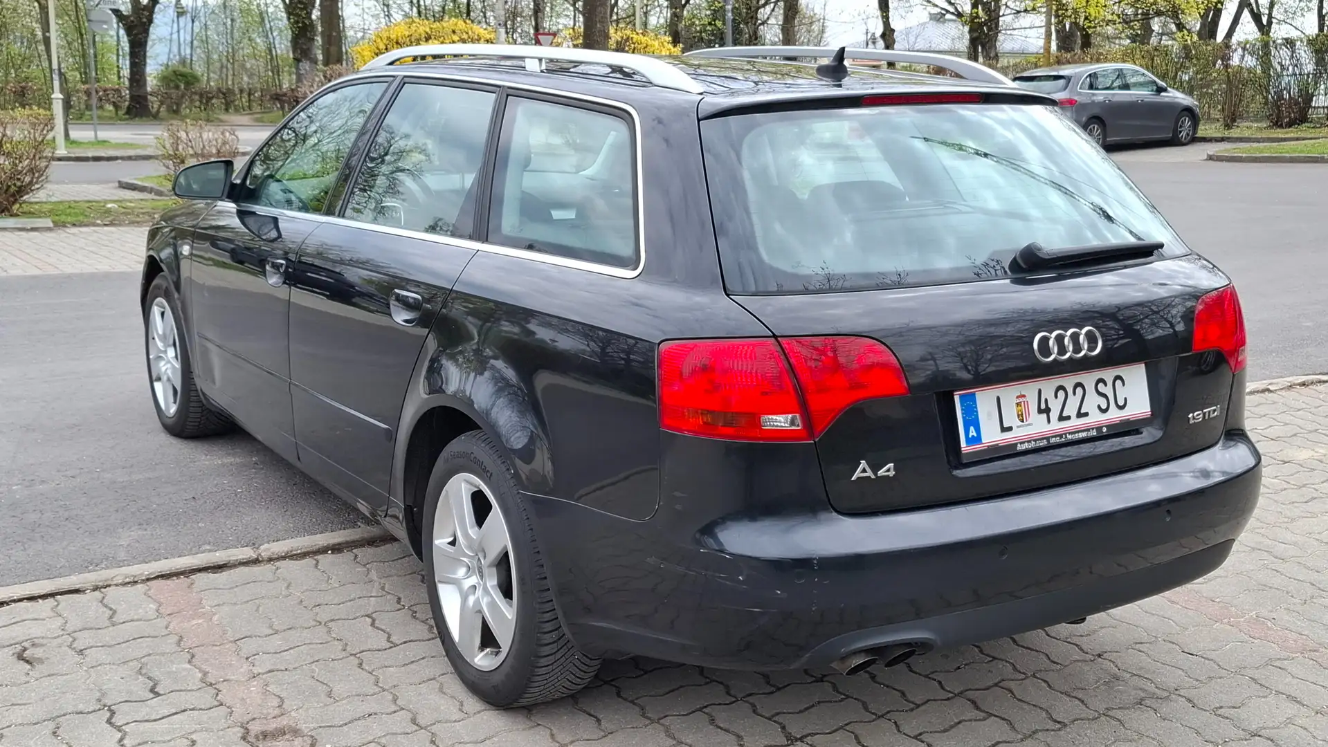 Audi A4 A4 Avant 1,9 TDI DPF e Komfort Edition Komfort Edition Schwarz - 2