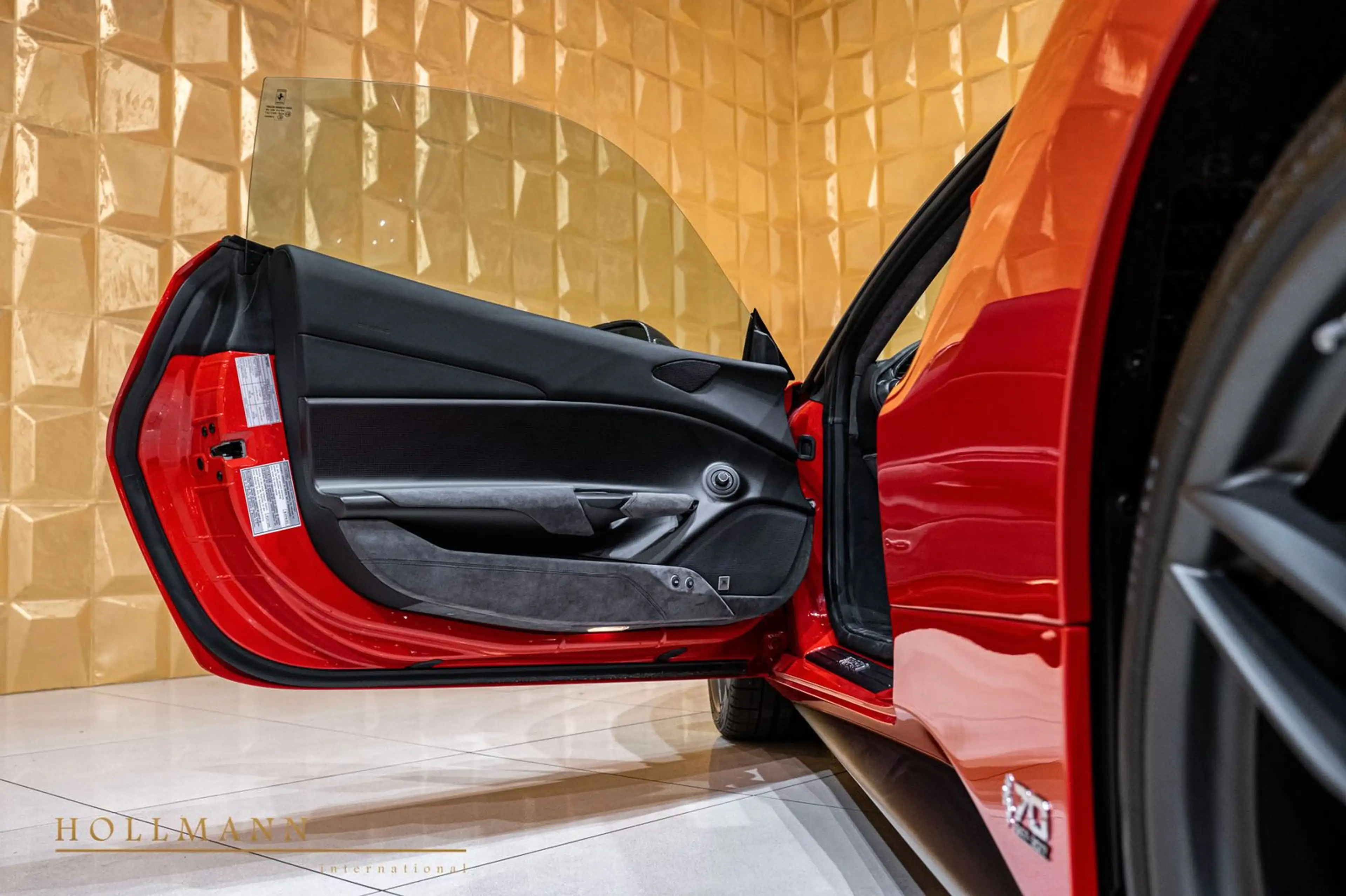 Ferrari 488 + TAILOR MADE 70 ANNI + 1 OF 1 + LIFT — photo 13