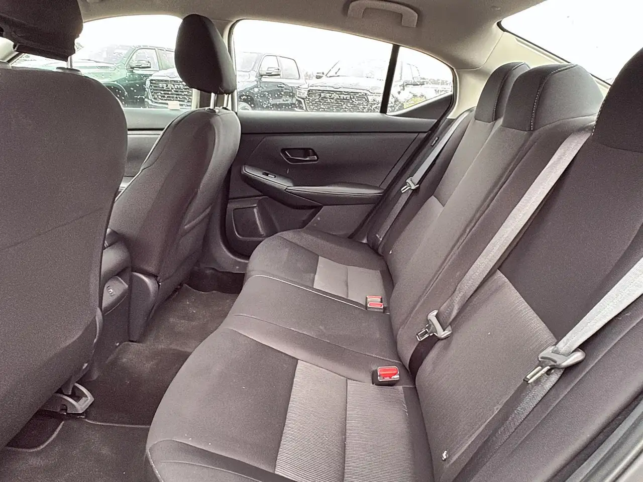 Nissan Sentra снимка Nissan Sentra