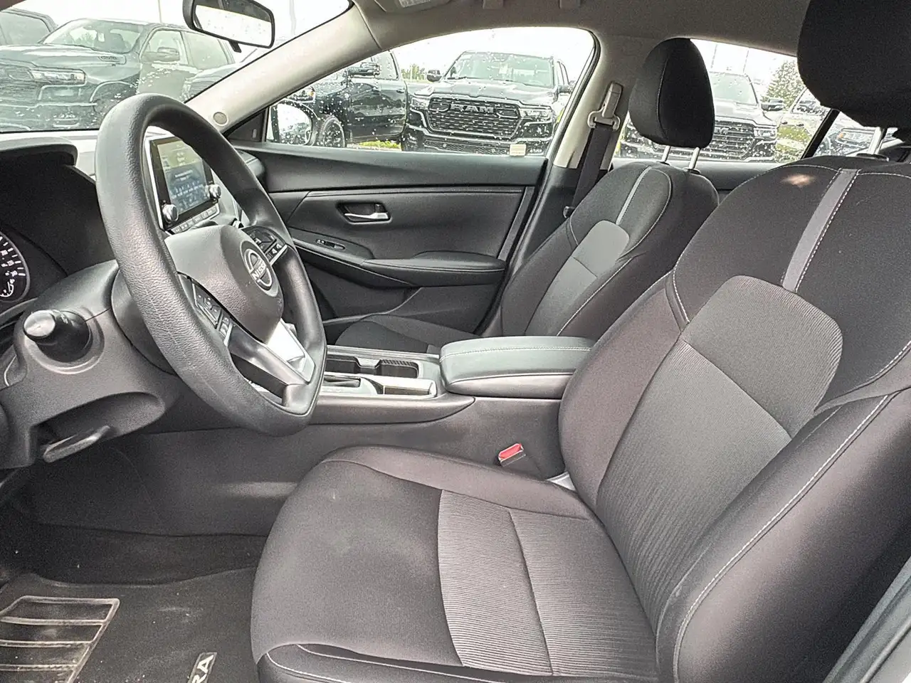 Nissan Sentra снимка Nissan Sentra