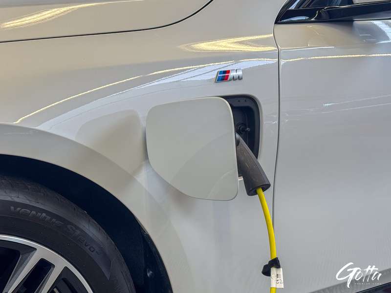 Photo du véhicule BMW 530