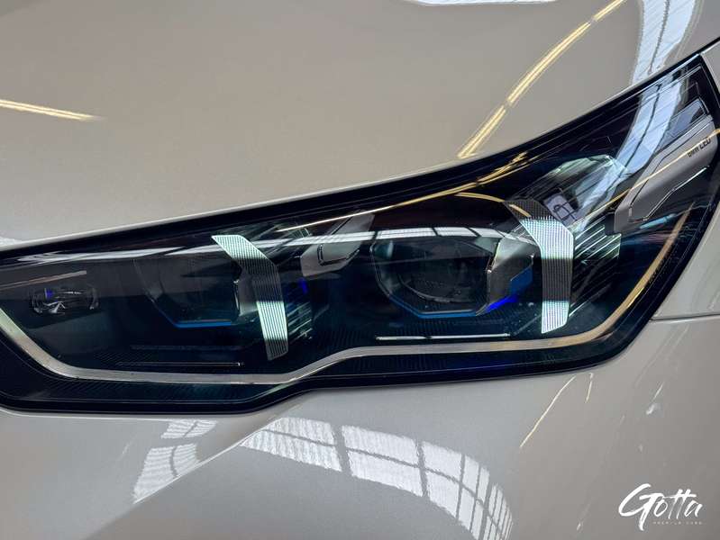 Photo du véhicule BMW 530