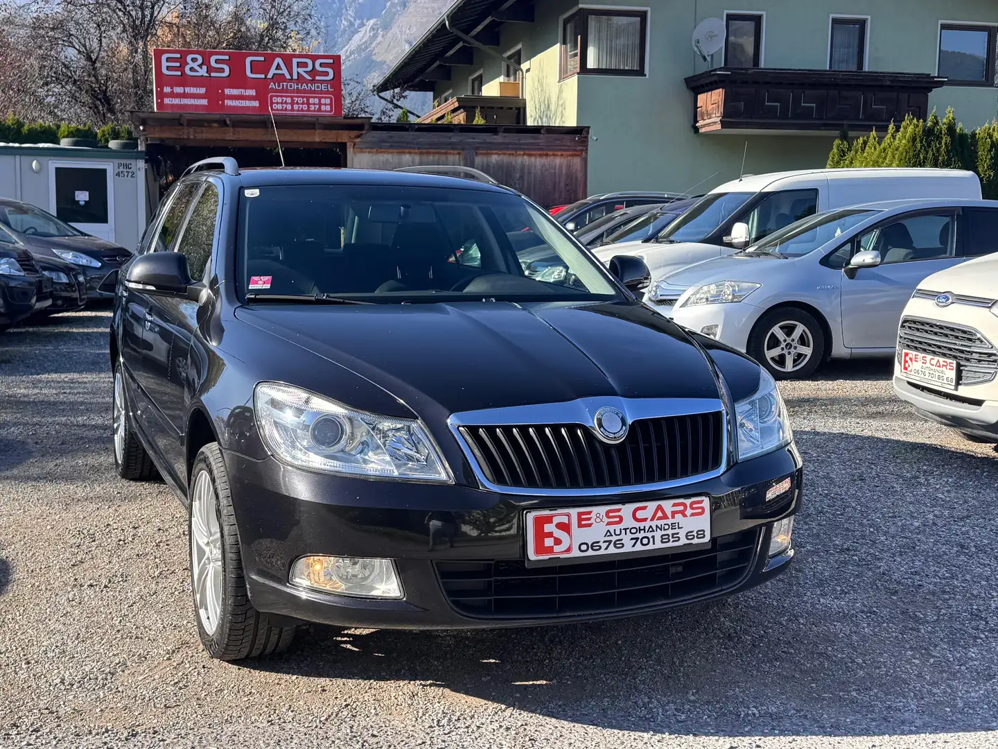 Skoda Octavia 2.0 TDI Elegance 4X4 *Pickerl+Service Neu* Noir - 1