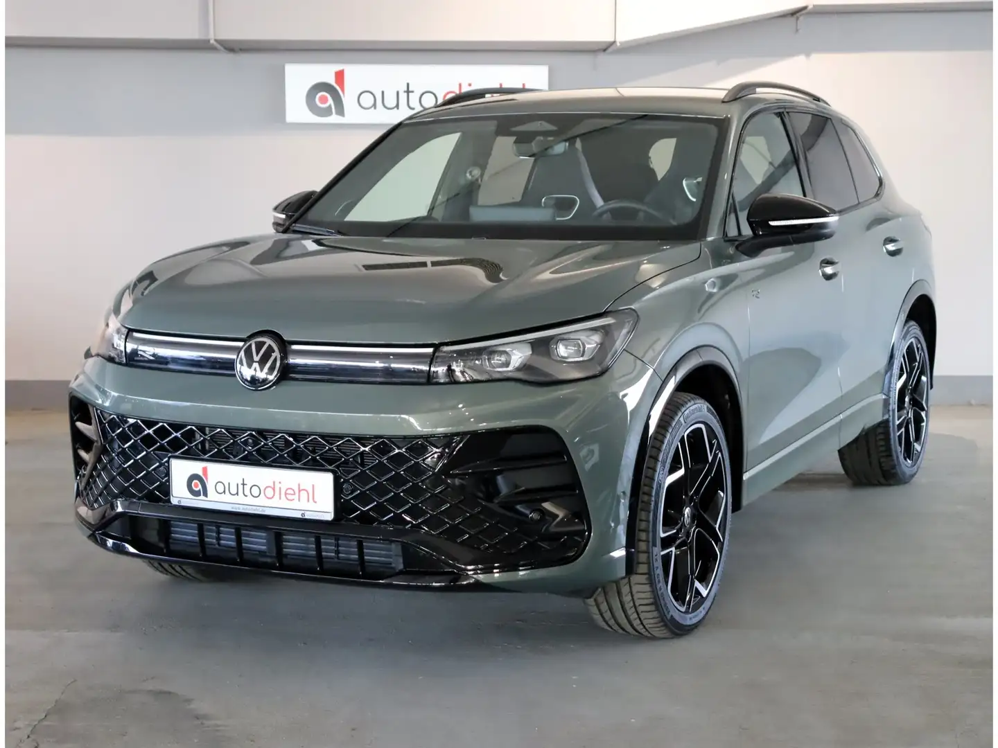 Volkswagen Tiguan 2,0 TDI DSG 4Motion R-Line *AHK*HUD Verde - 2