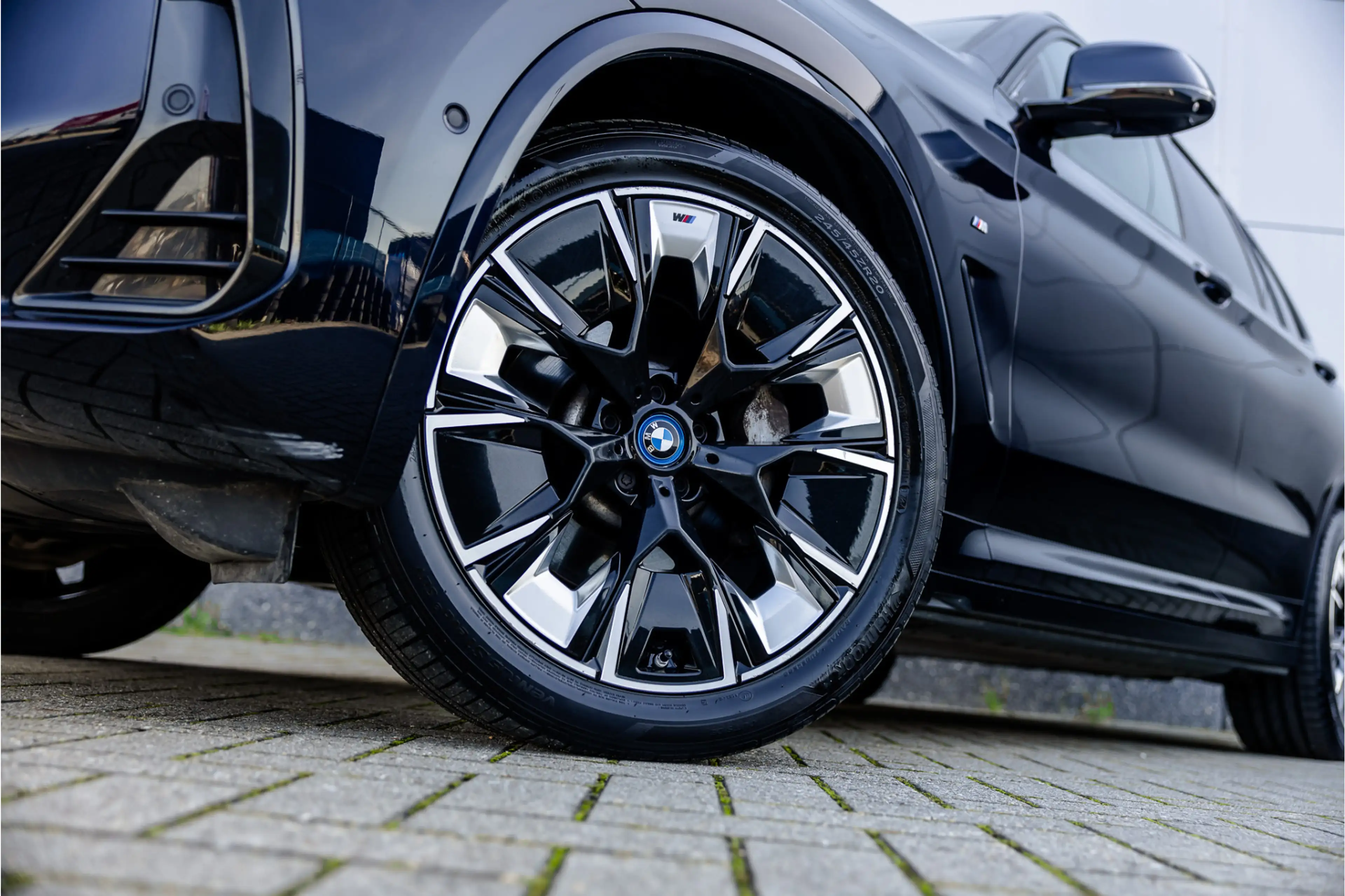 BMW iX3 High Executive 80 kWh SOH 99% M Sport / Pano / Har — photo 37
