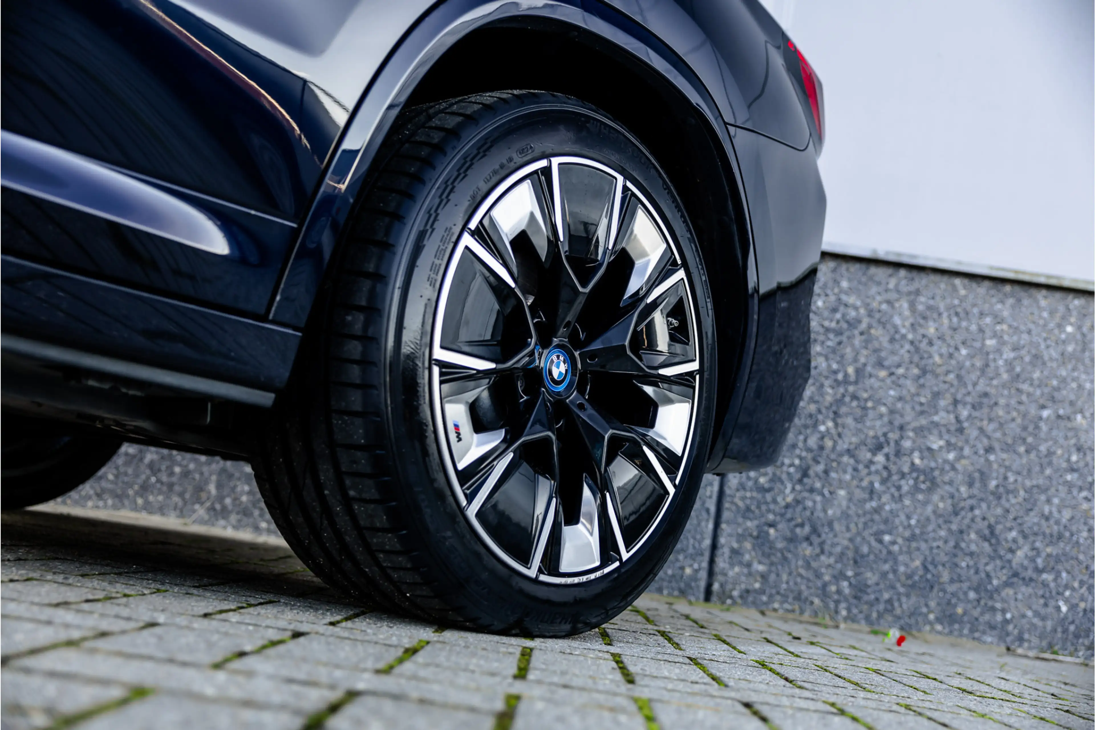 BMW iX3 High Executive 80 kWh SOH 99% M Sport / Pano / Har — photo 40