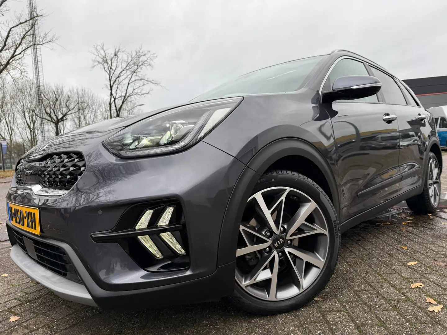 Kia Niro 1.6 GDi Hybrid ExecutiveLine 149PK 2020 DAKRAAM AU Grijs - 2