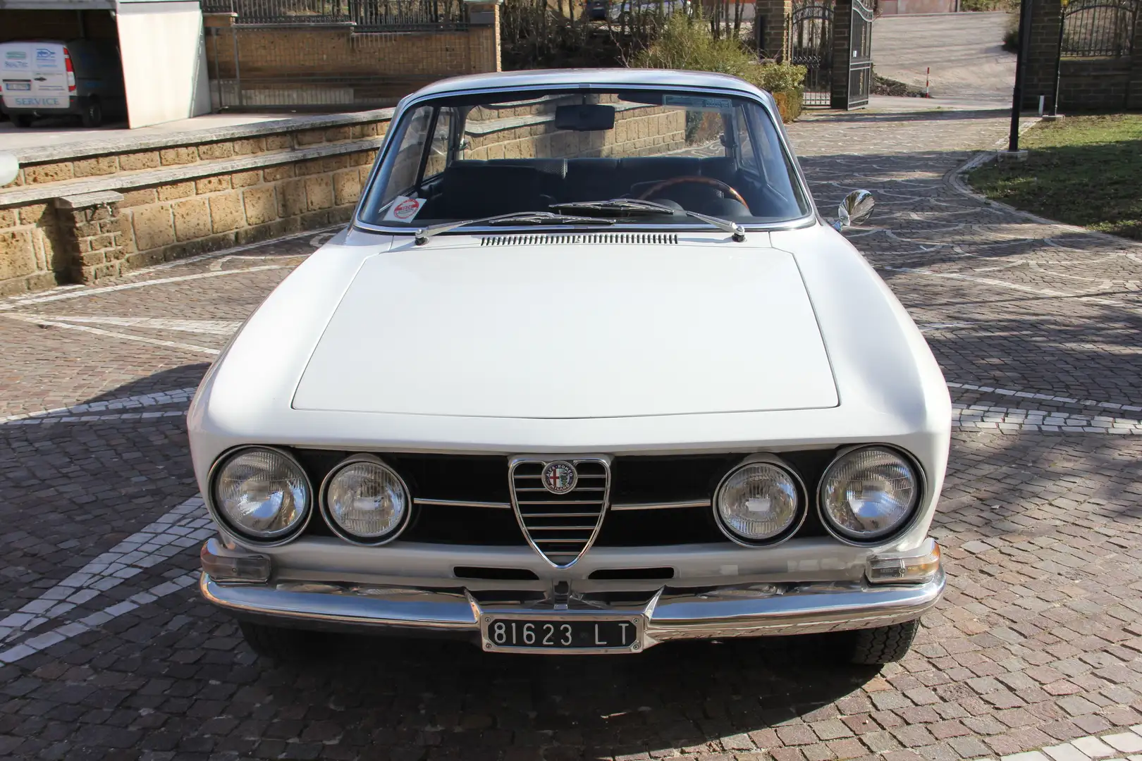 Alfa Romeo GT GIULIA GT 1750 QUADRIFOGLIO ORO Bílá - 2