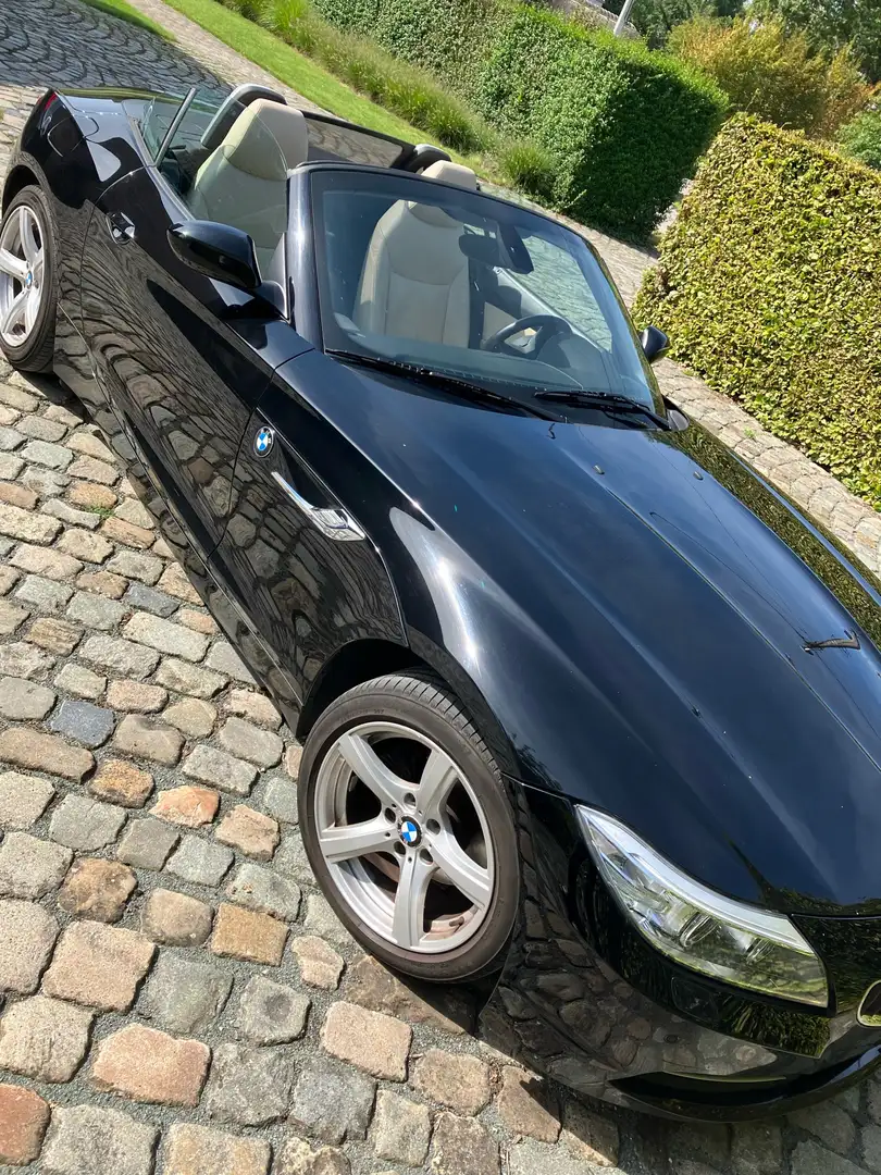 BMW Z4 sDrive18i Noir - 1