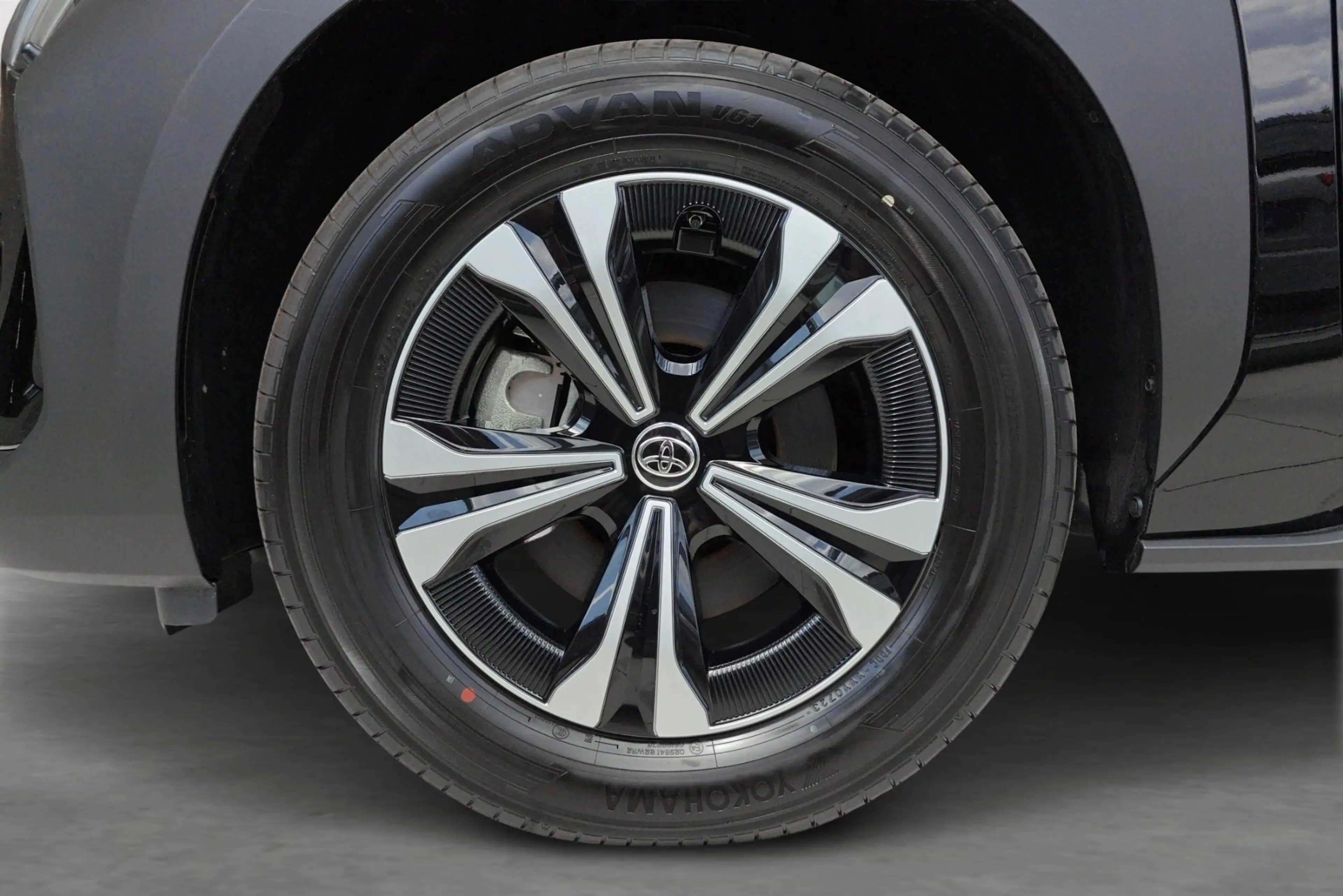 Toyota bZ4X 73.1 kWh 2WD Business Plus - NIEUW! — photo 12